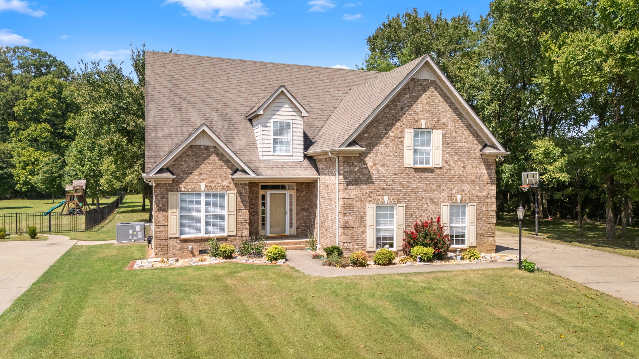 2309 Scout Dr