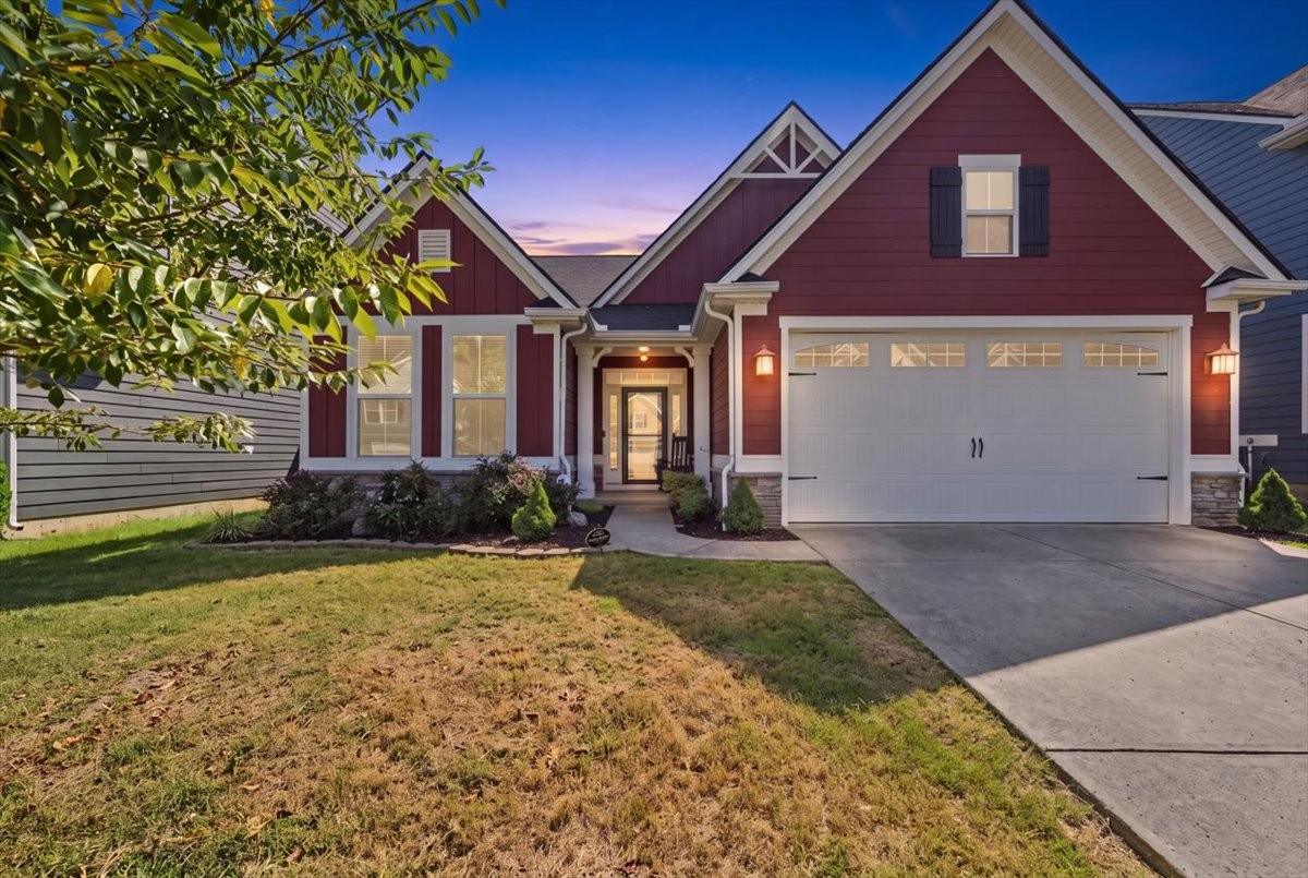 2827 Leatherwood Dr