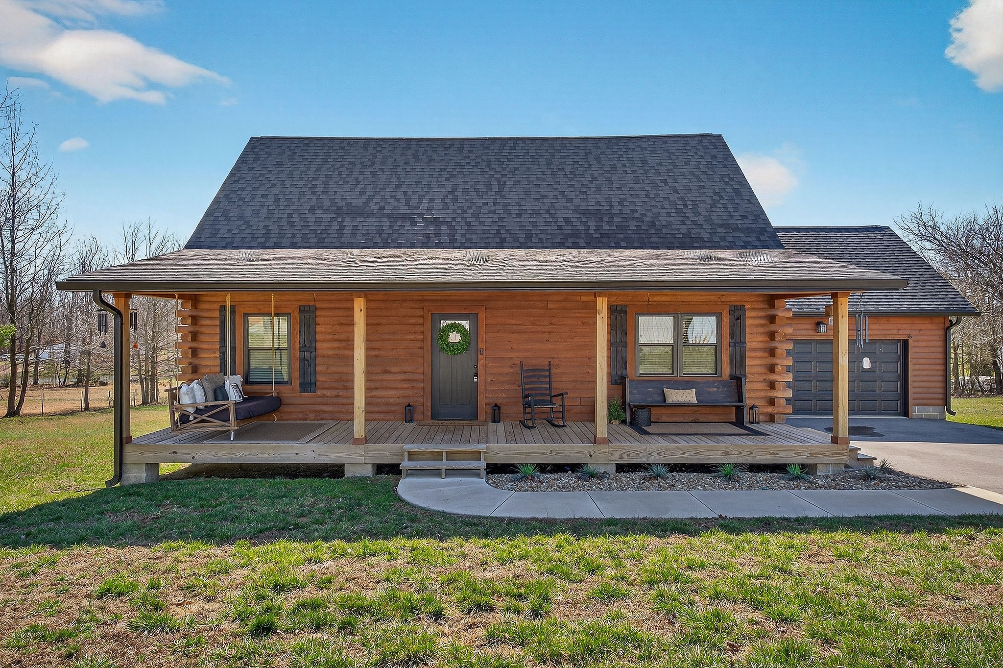 108 Crestview Ln