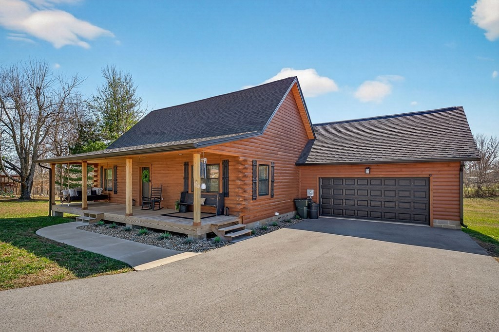 108 Crestview Ln