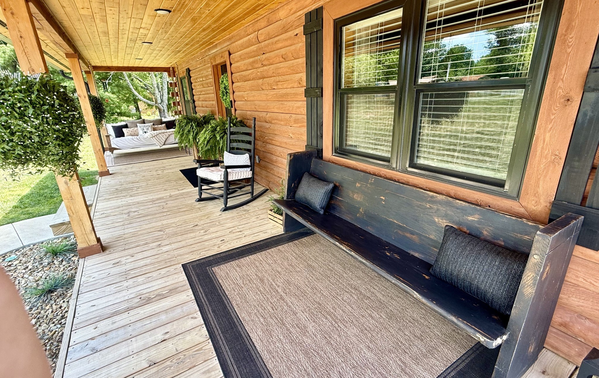 108 Crestview Ln