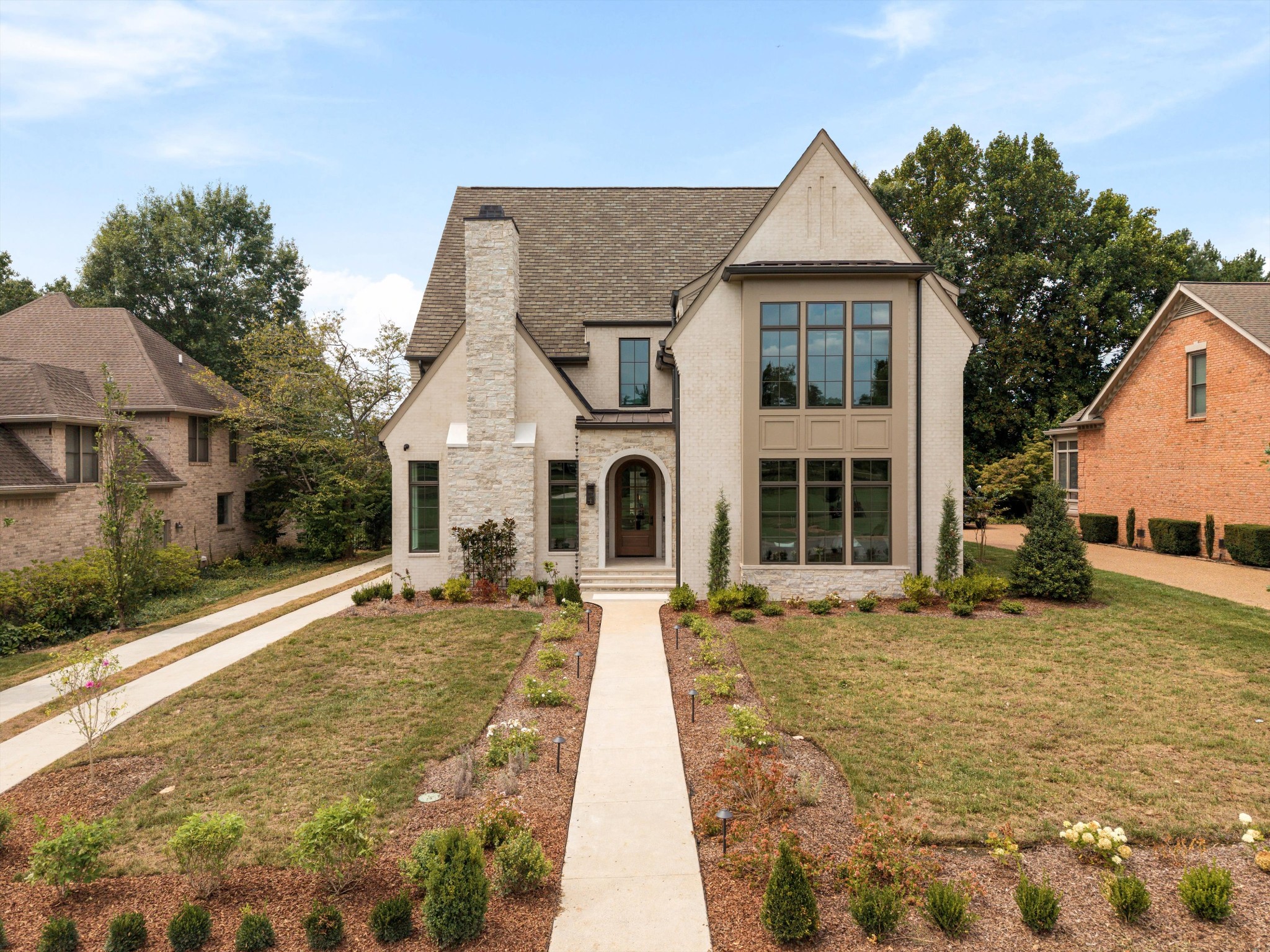 522 Midway Circle