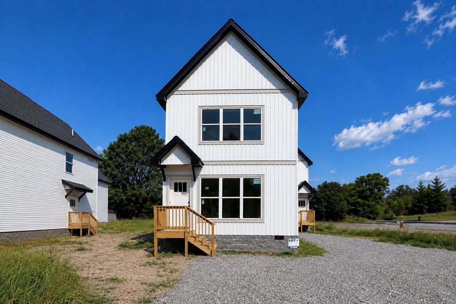 212 2nd St