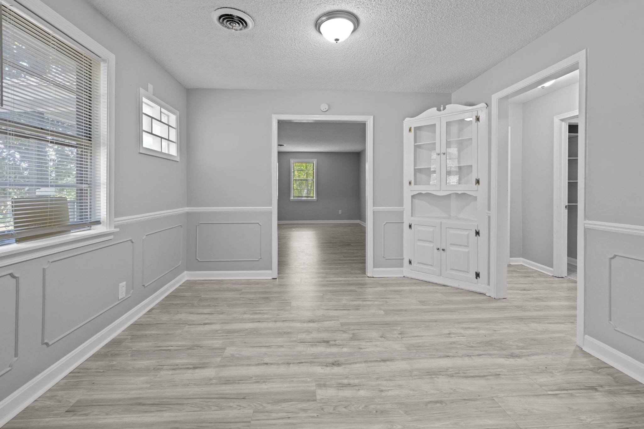 2067 COLLIER DR