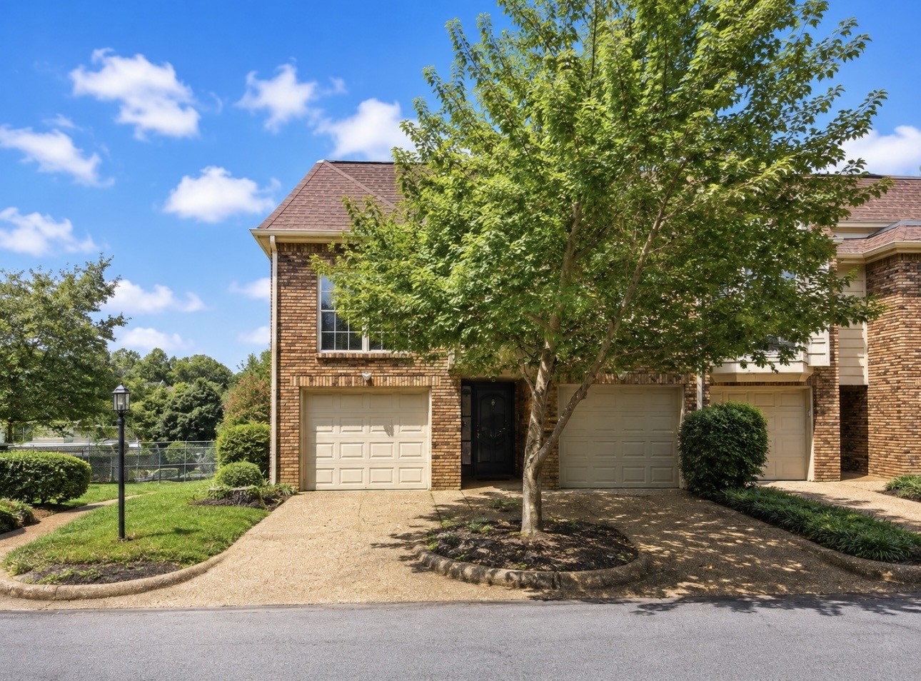 401 Bowling Ave