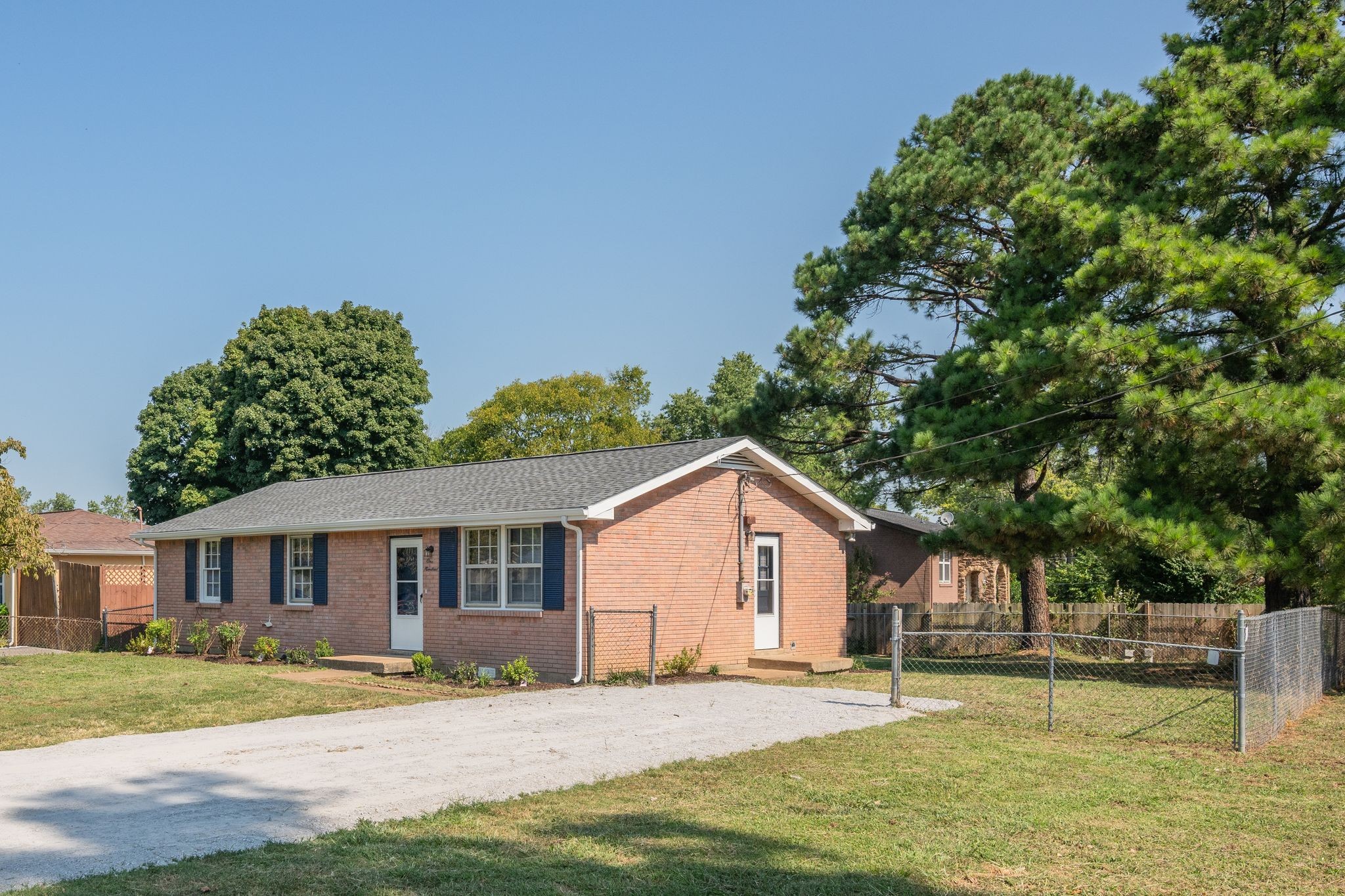 100 Karen Ray Ct
