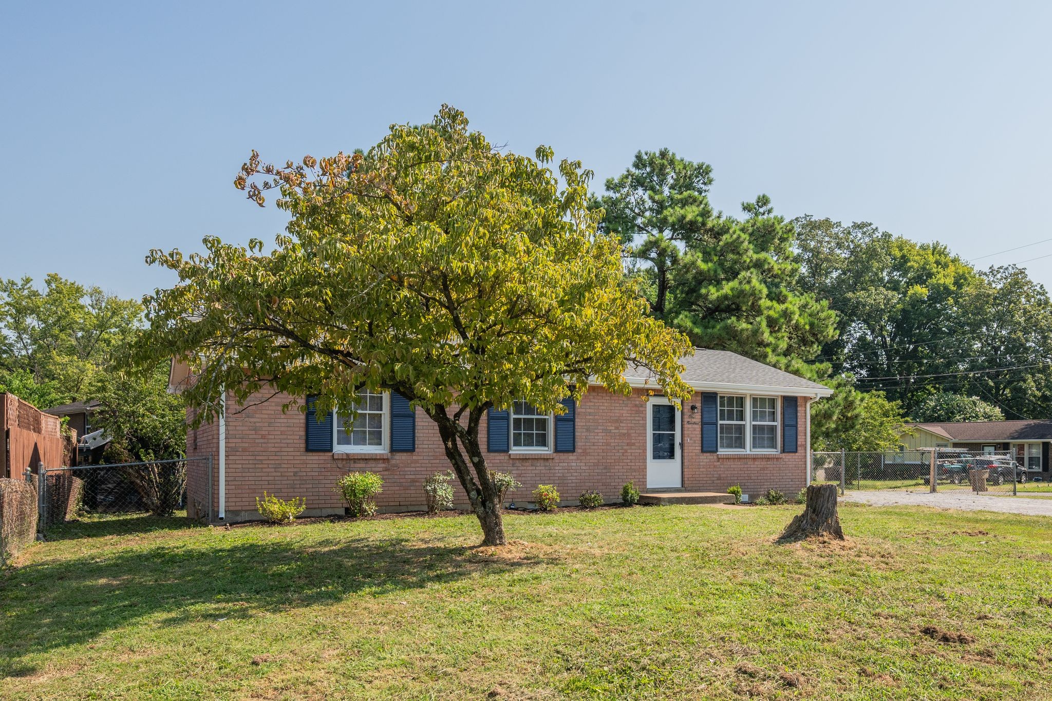 100 Karen Ray Ct