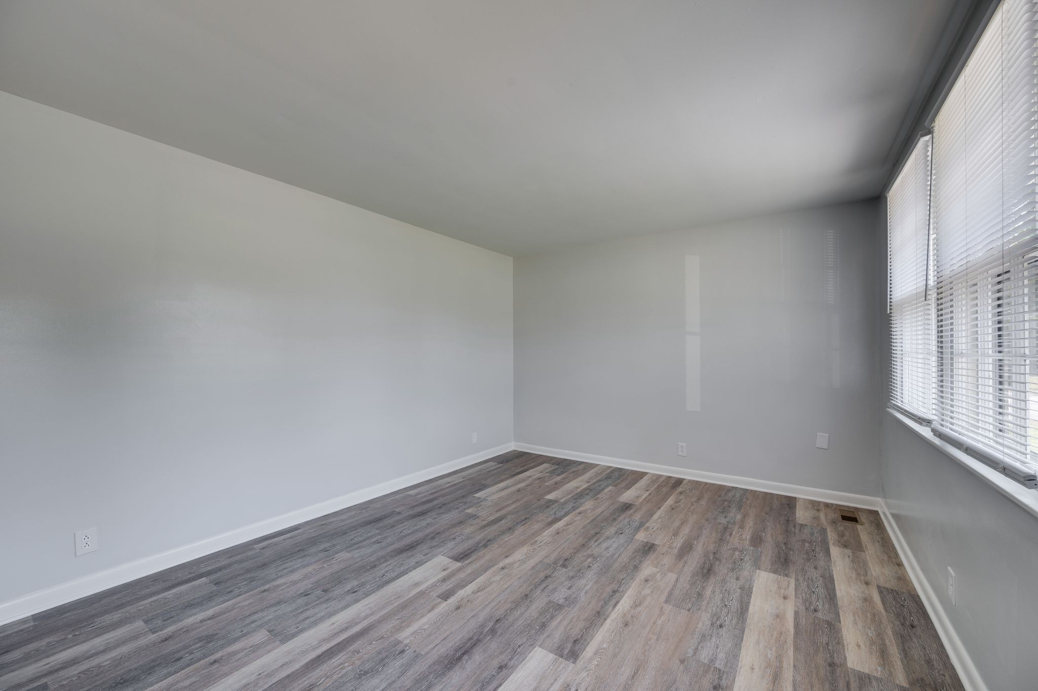 100 Karen Ray Ct