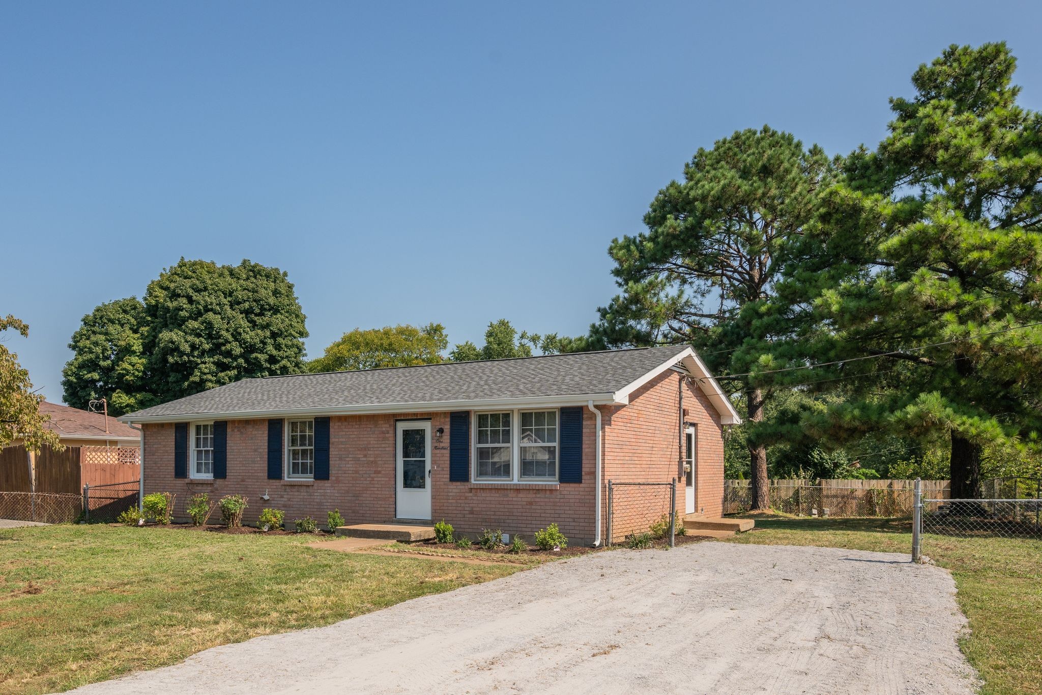 100 Karen Ray Ct