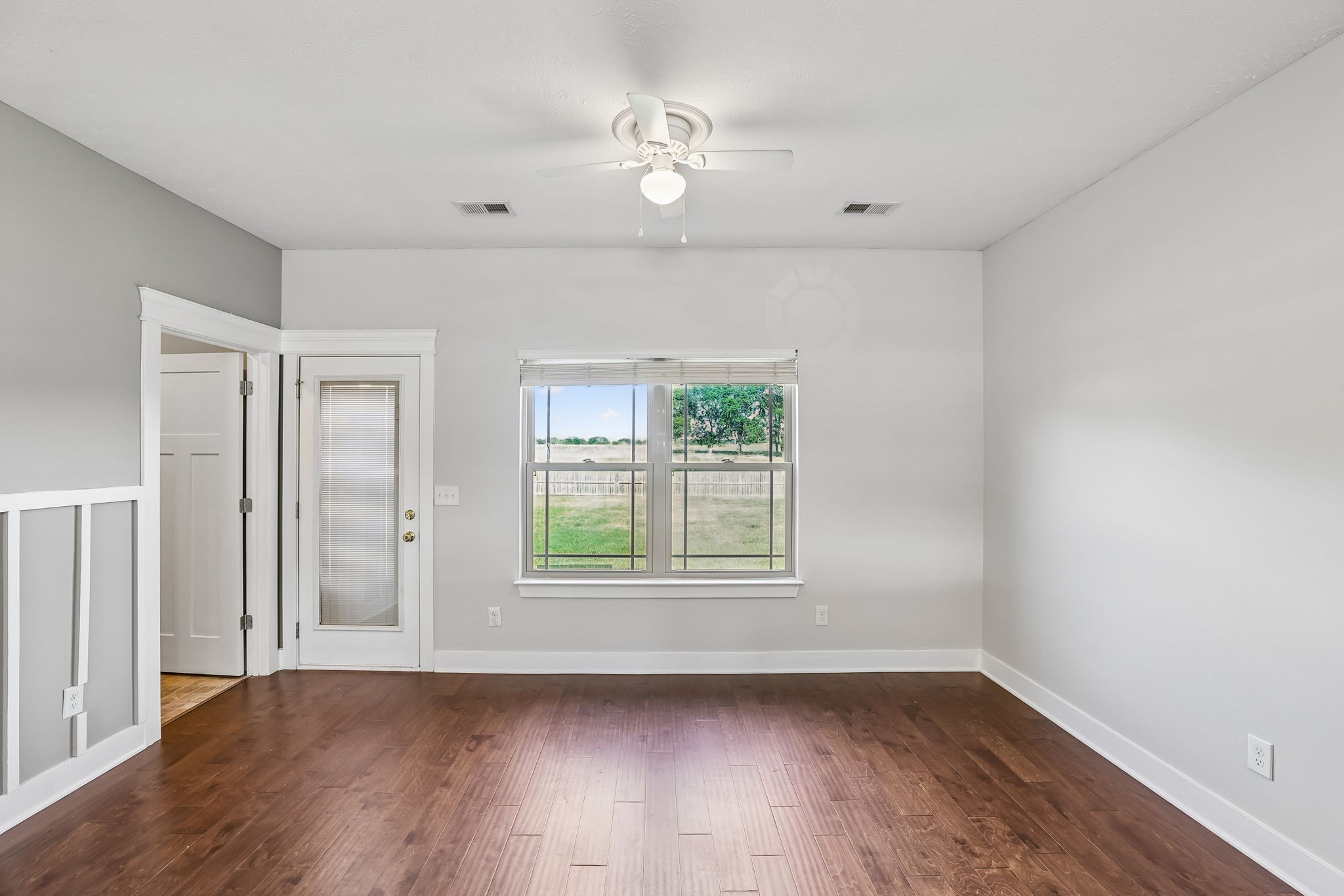 212 Ralen Ave