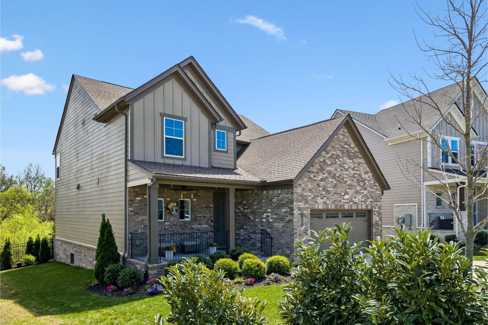 132 Newbury Dr