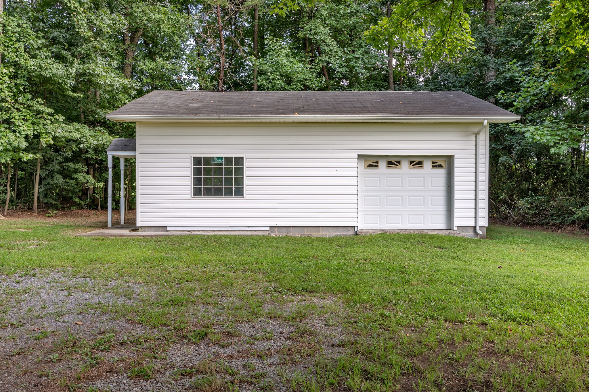 412 Weese Rd, SE