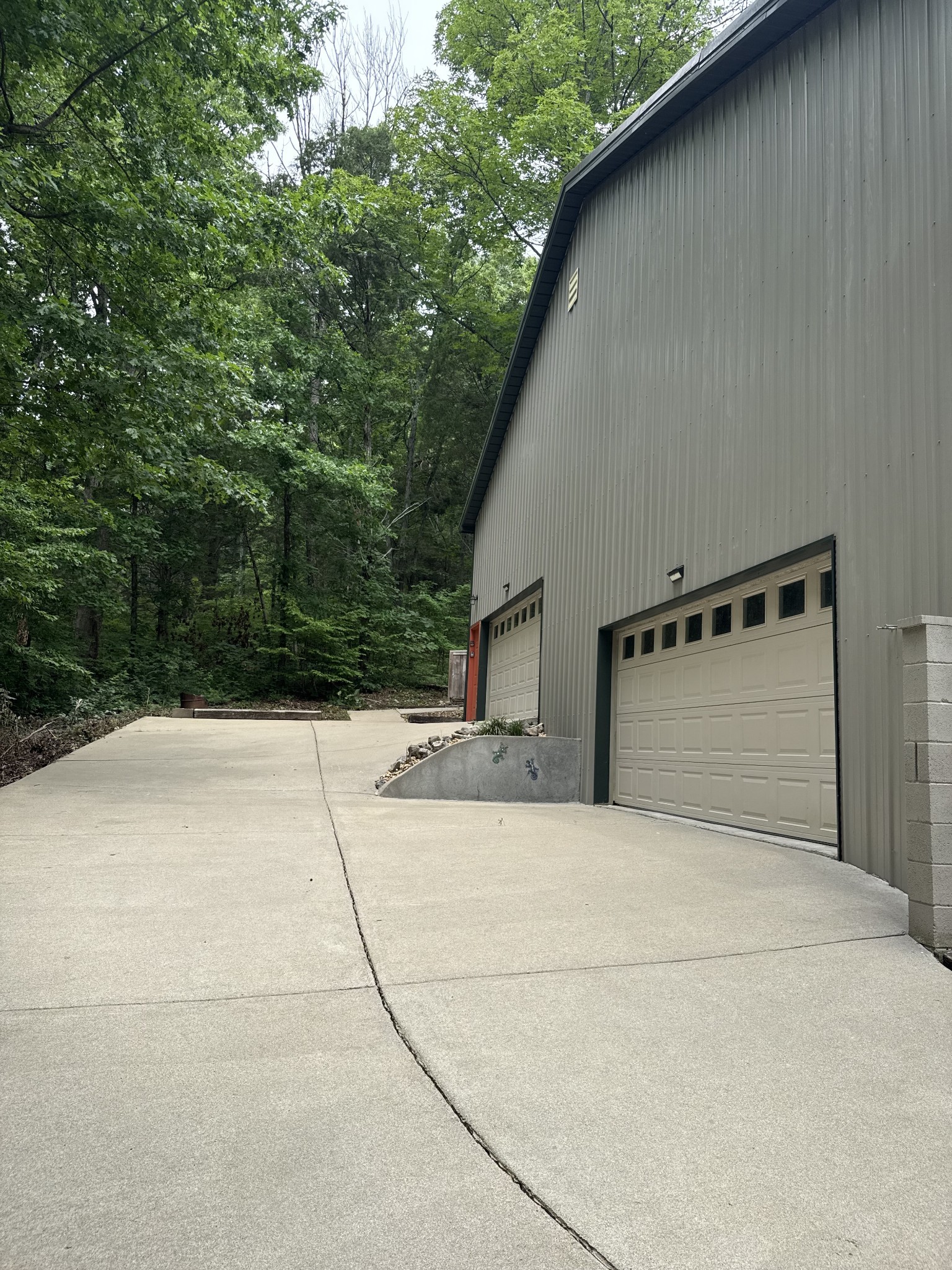 527 Hickory Ridge Rd