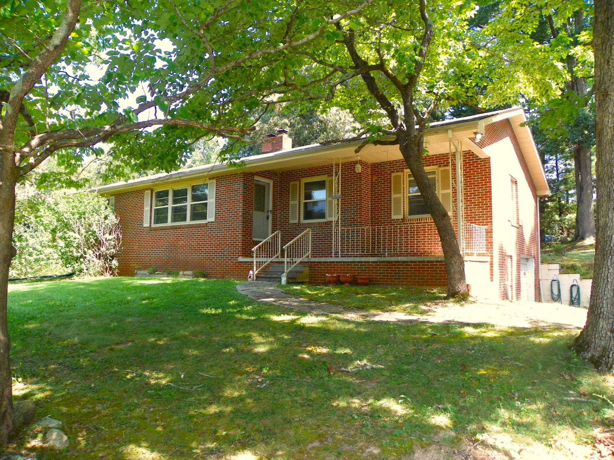 2370 Yager Rd