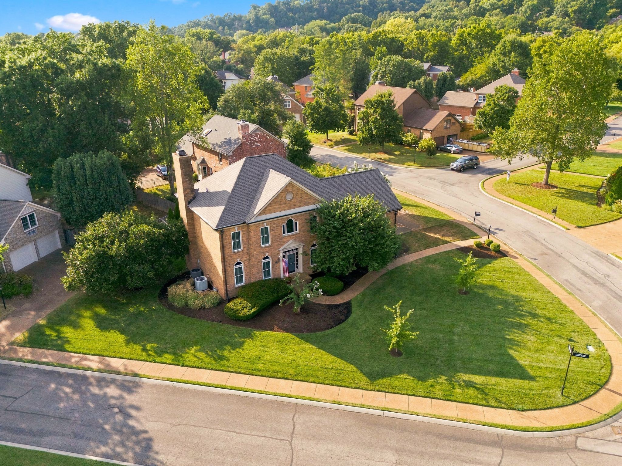 601 Dorshire Ln