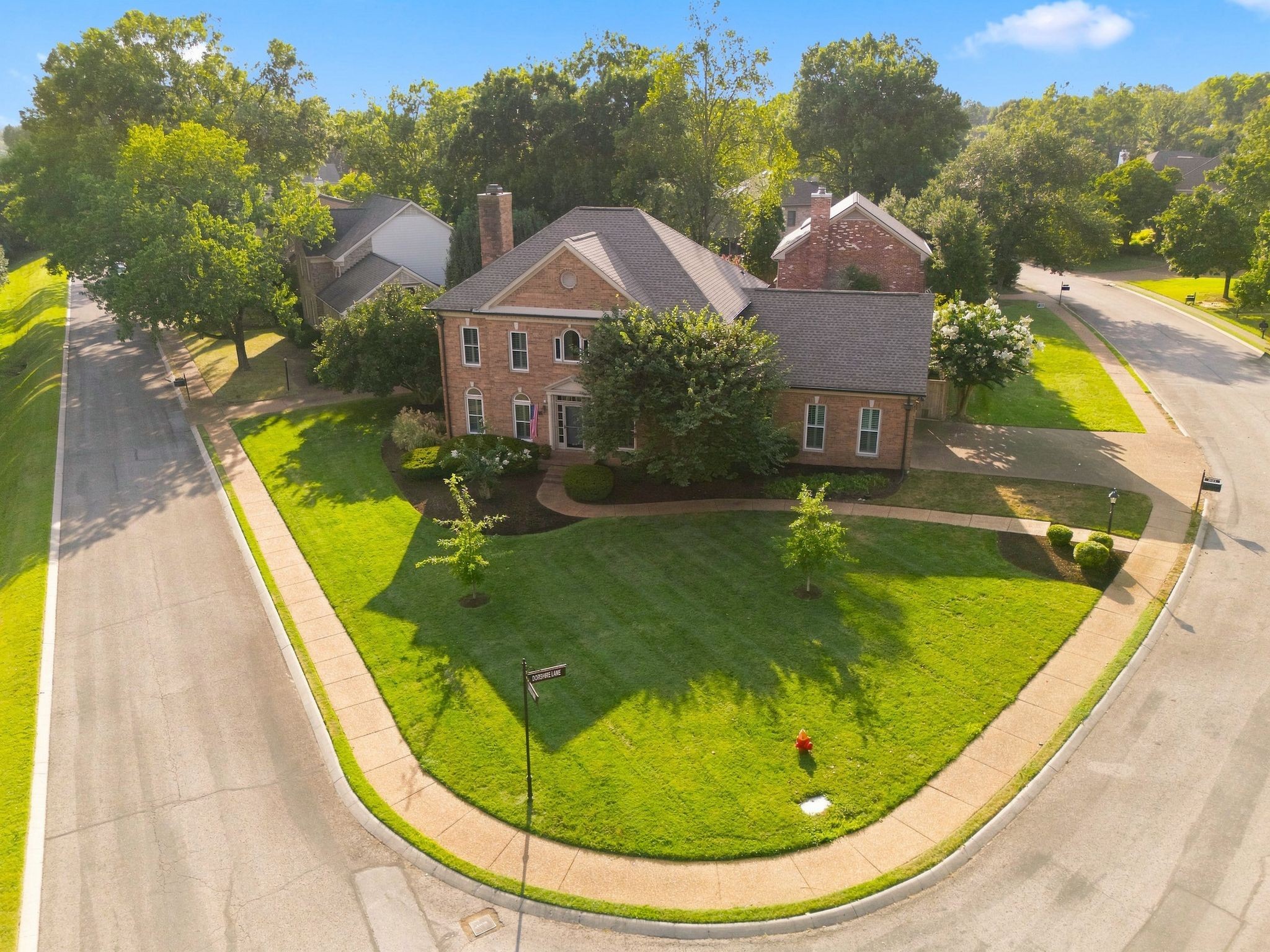 601 Dorshire Ln