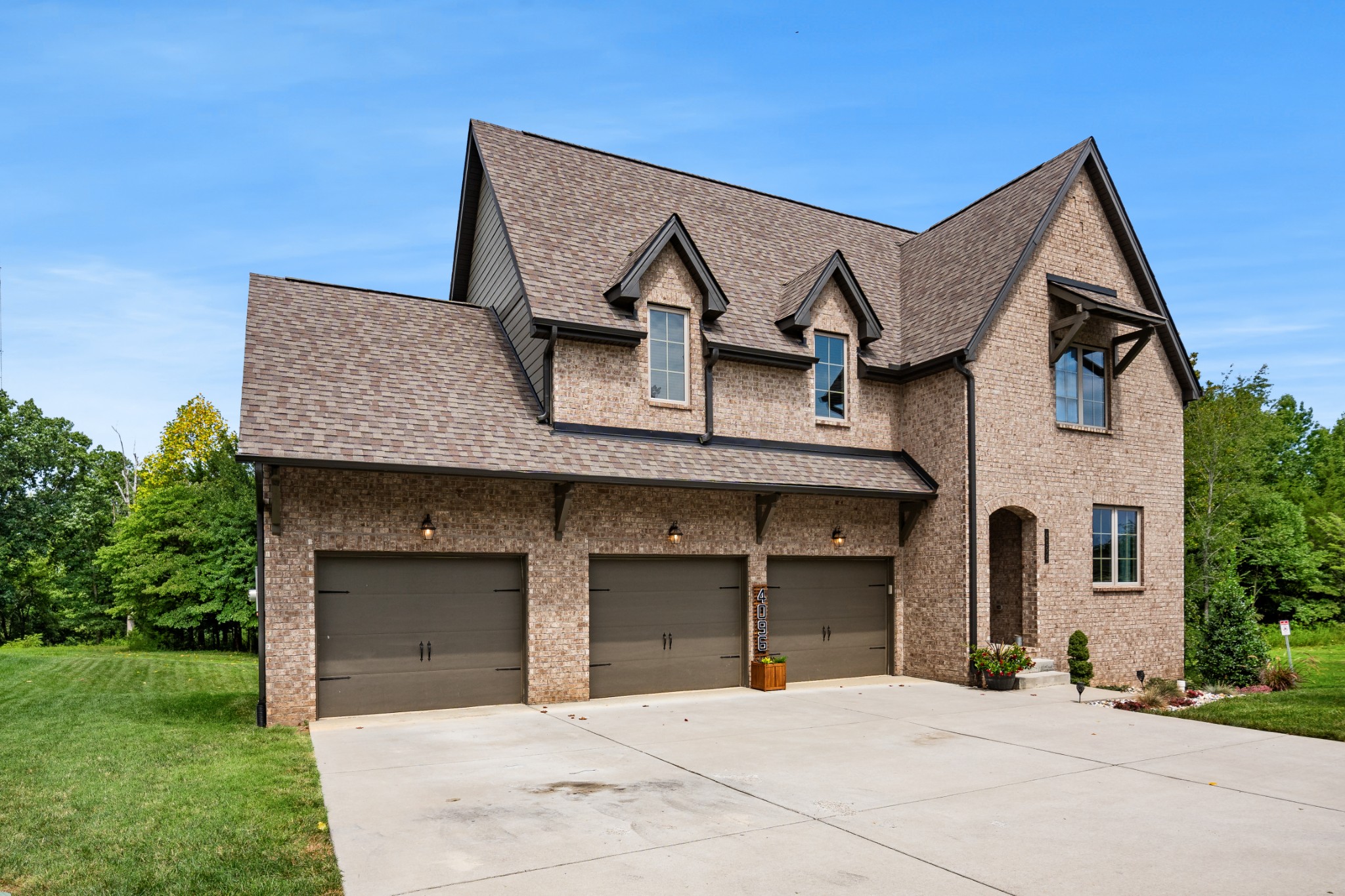 4096 Socata Ct