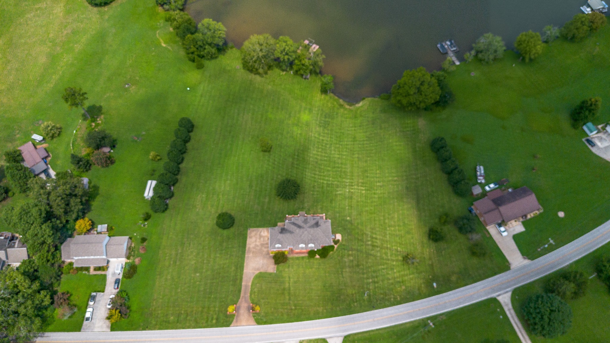 662 River Rd