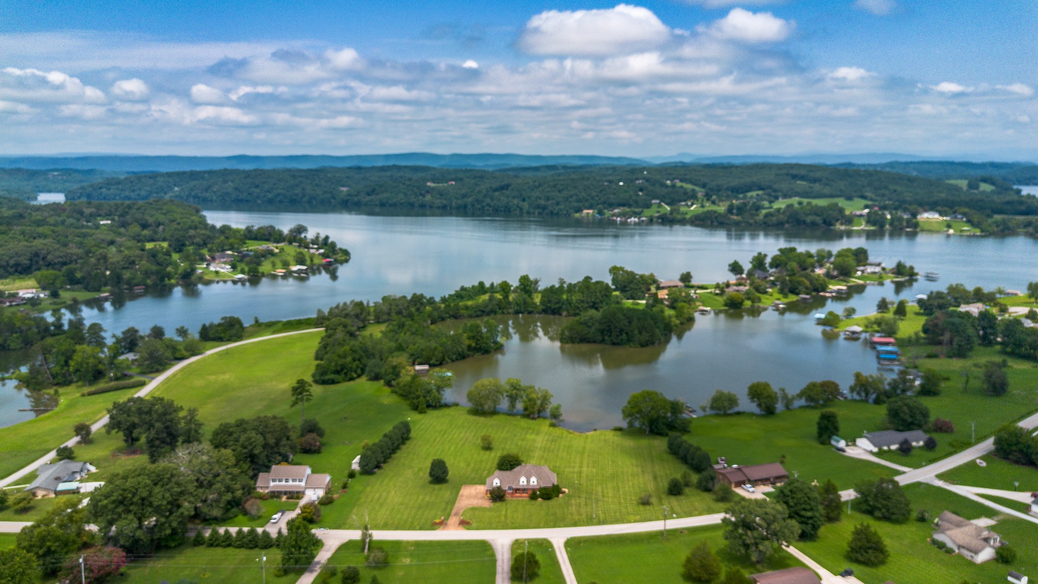 662 River Rd