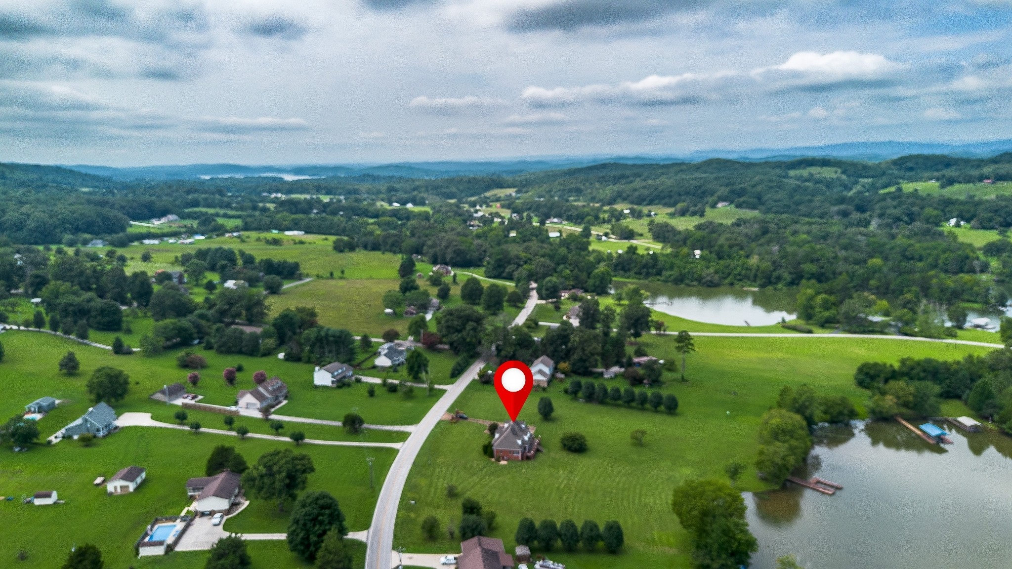 662 River Rd