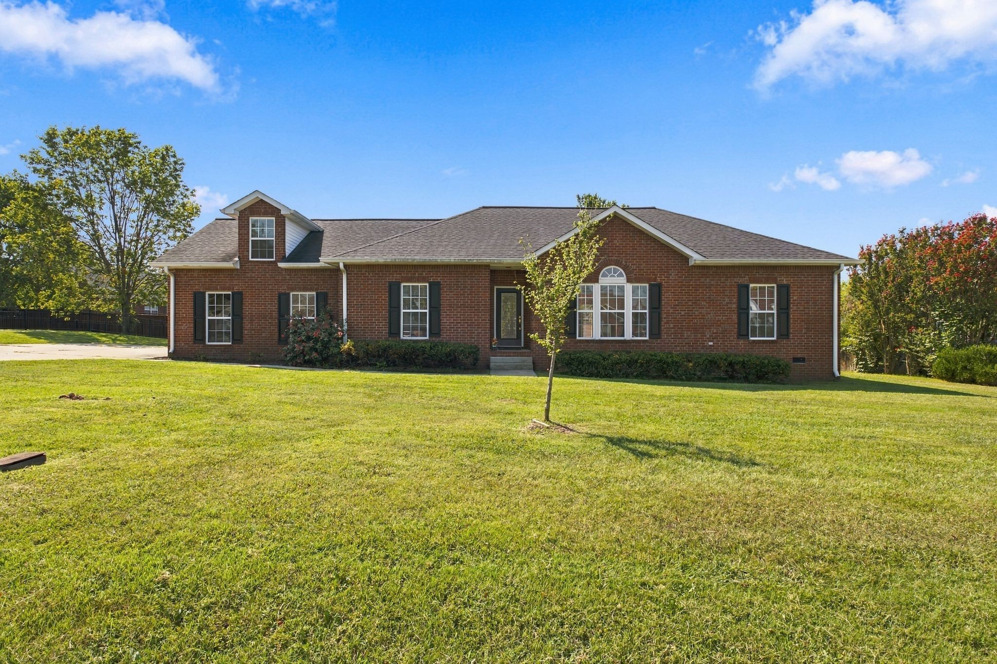 1726 Hollow Oak Dr