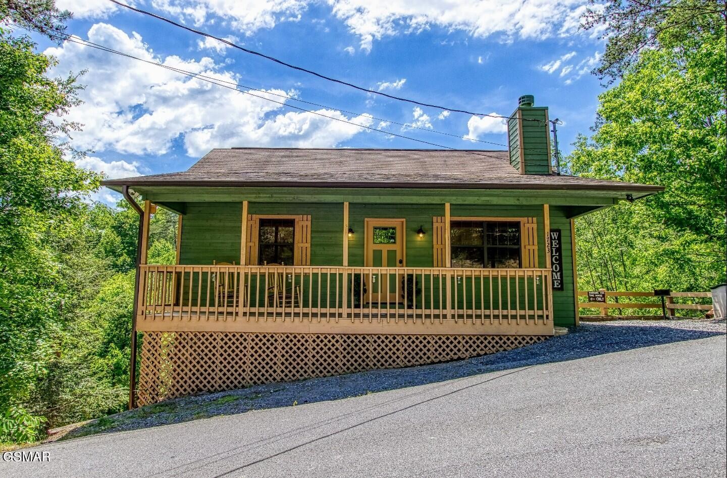 1723 Walker Trail