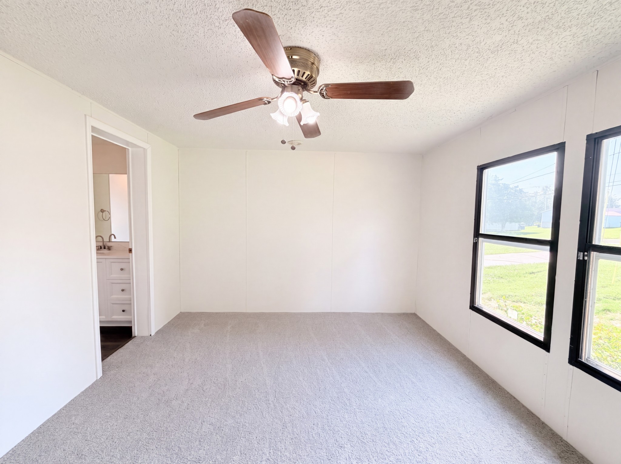 2648 Pine Ridge Dr