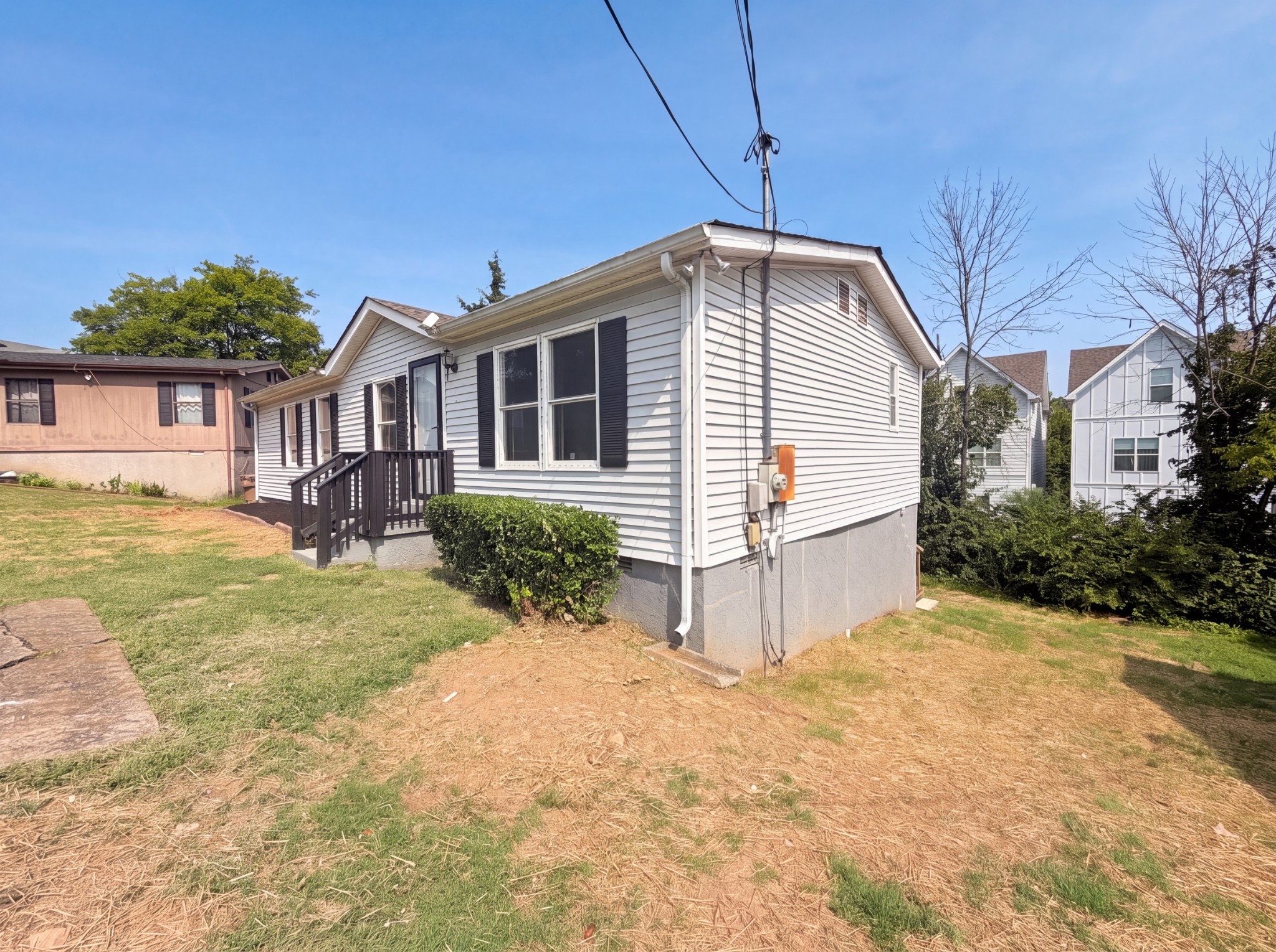 2648 Pine Ridge Dr