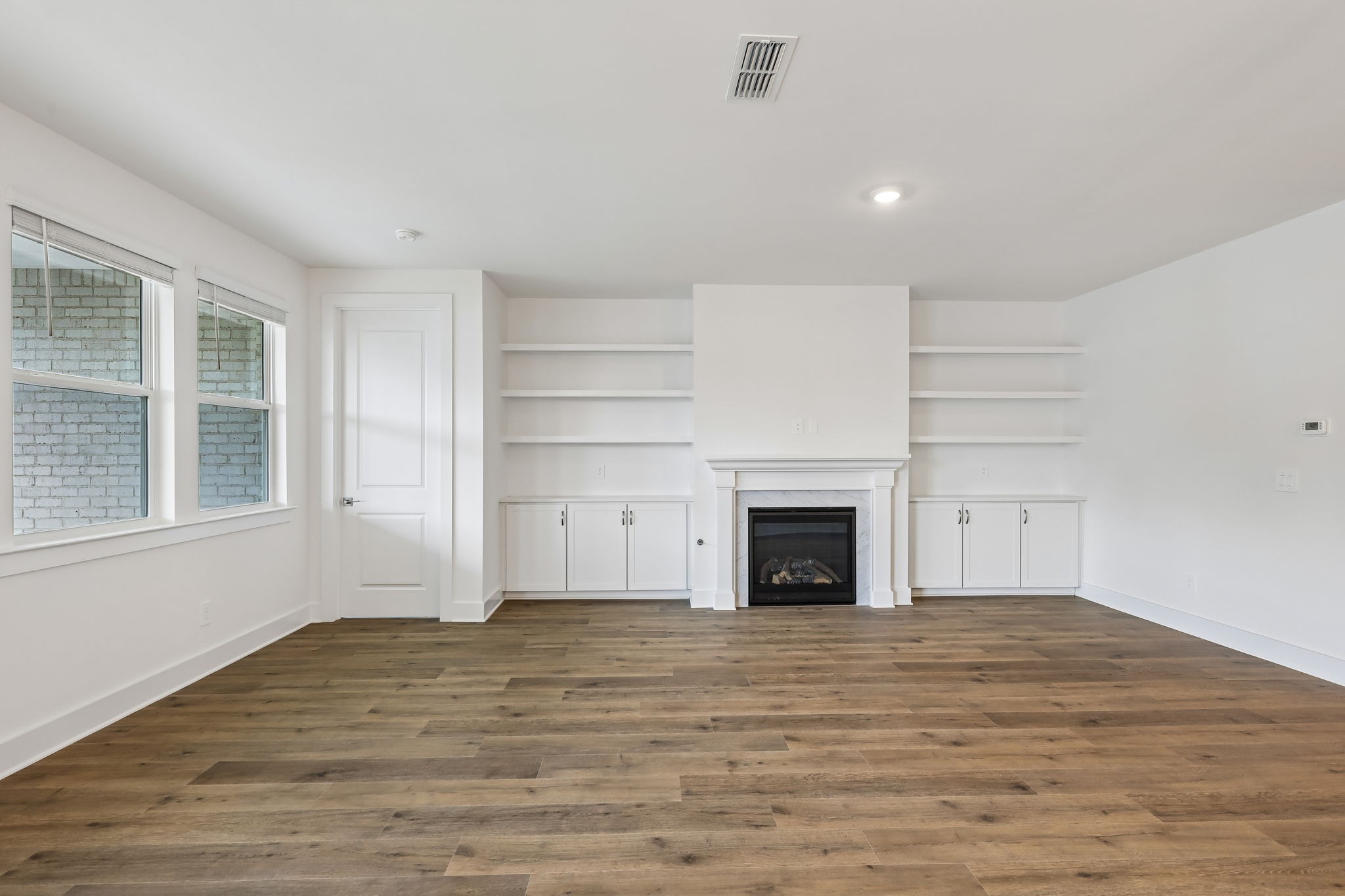 2038 Riley Park Dr