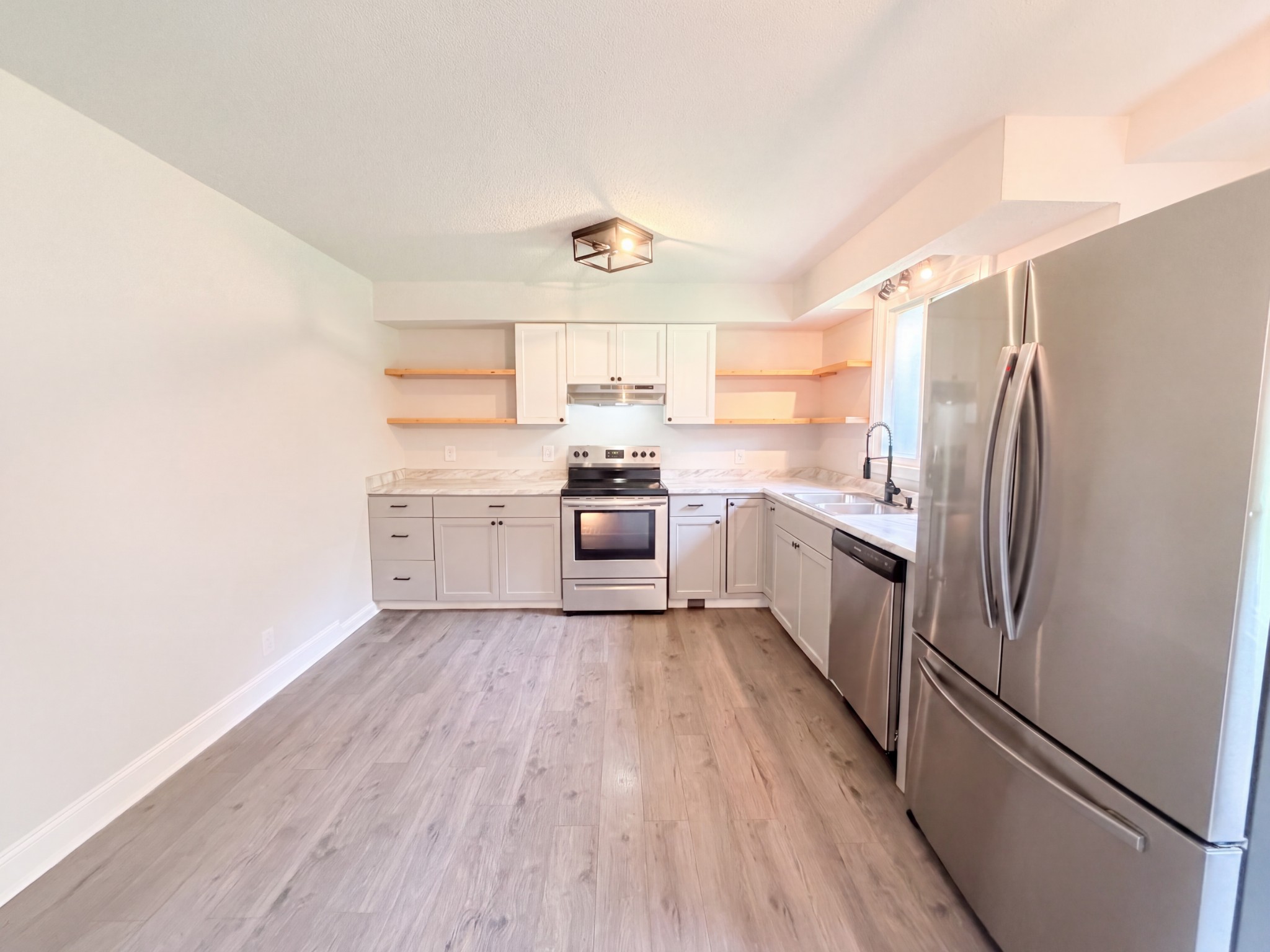 324 Woodale Dr