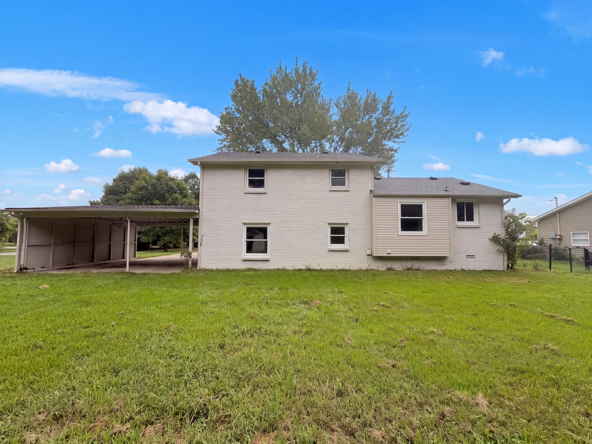 324 Woodale Dr