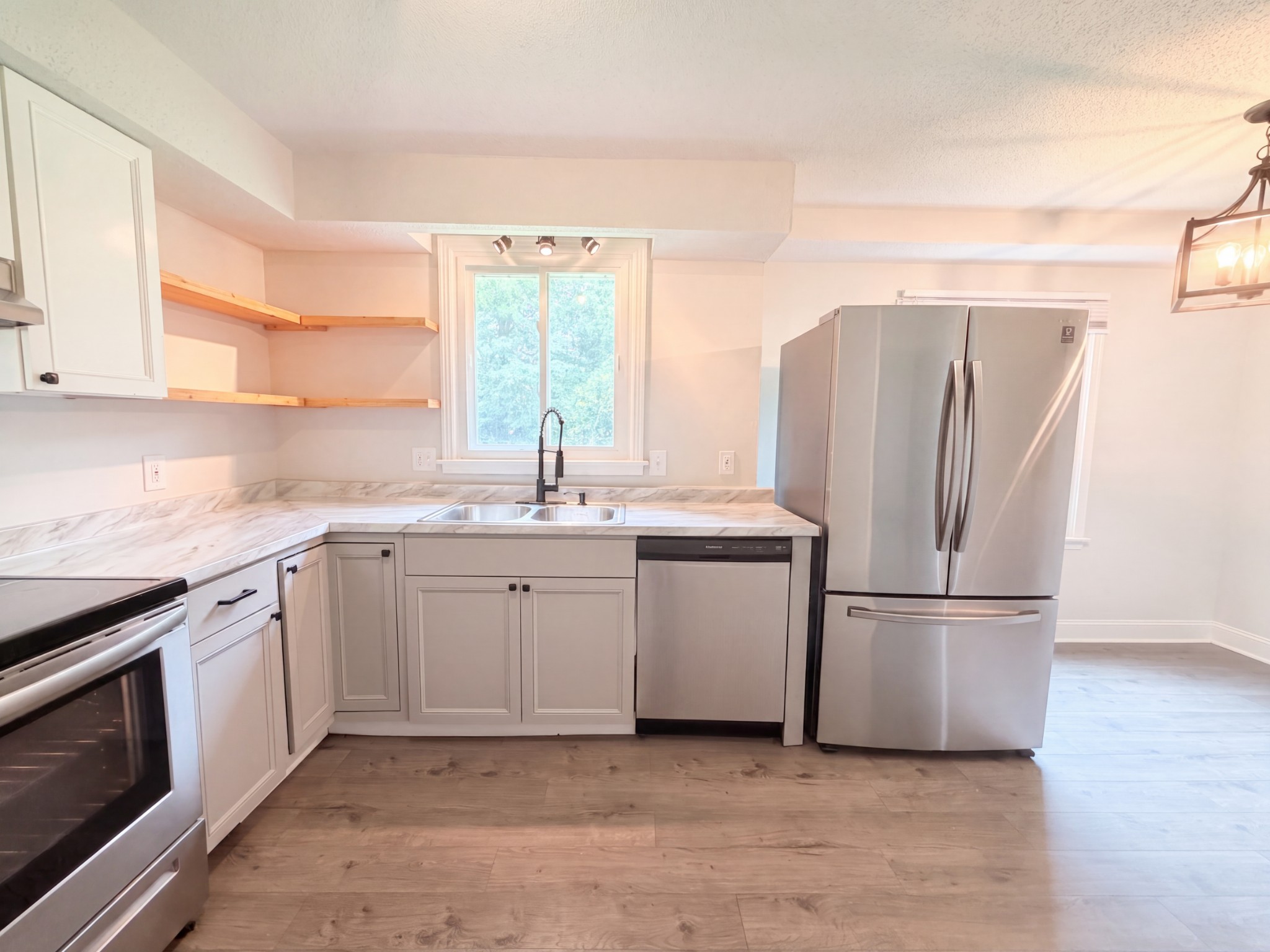 324 Woodale Dr