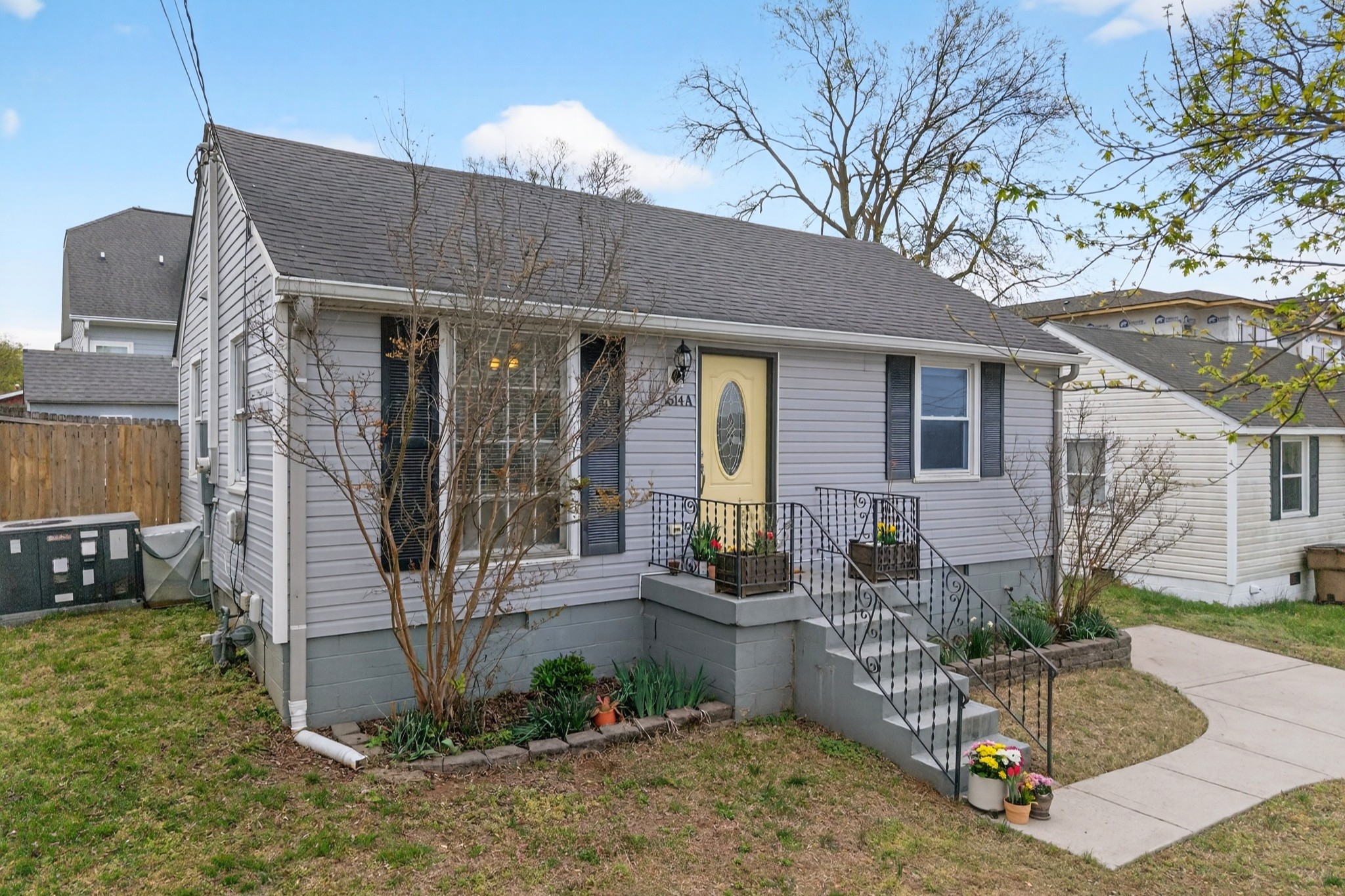 614A Annex Ave