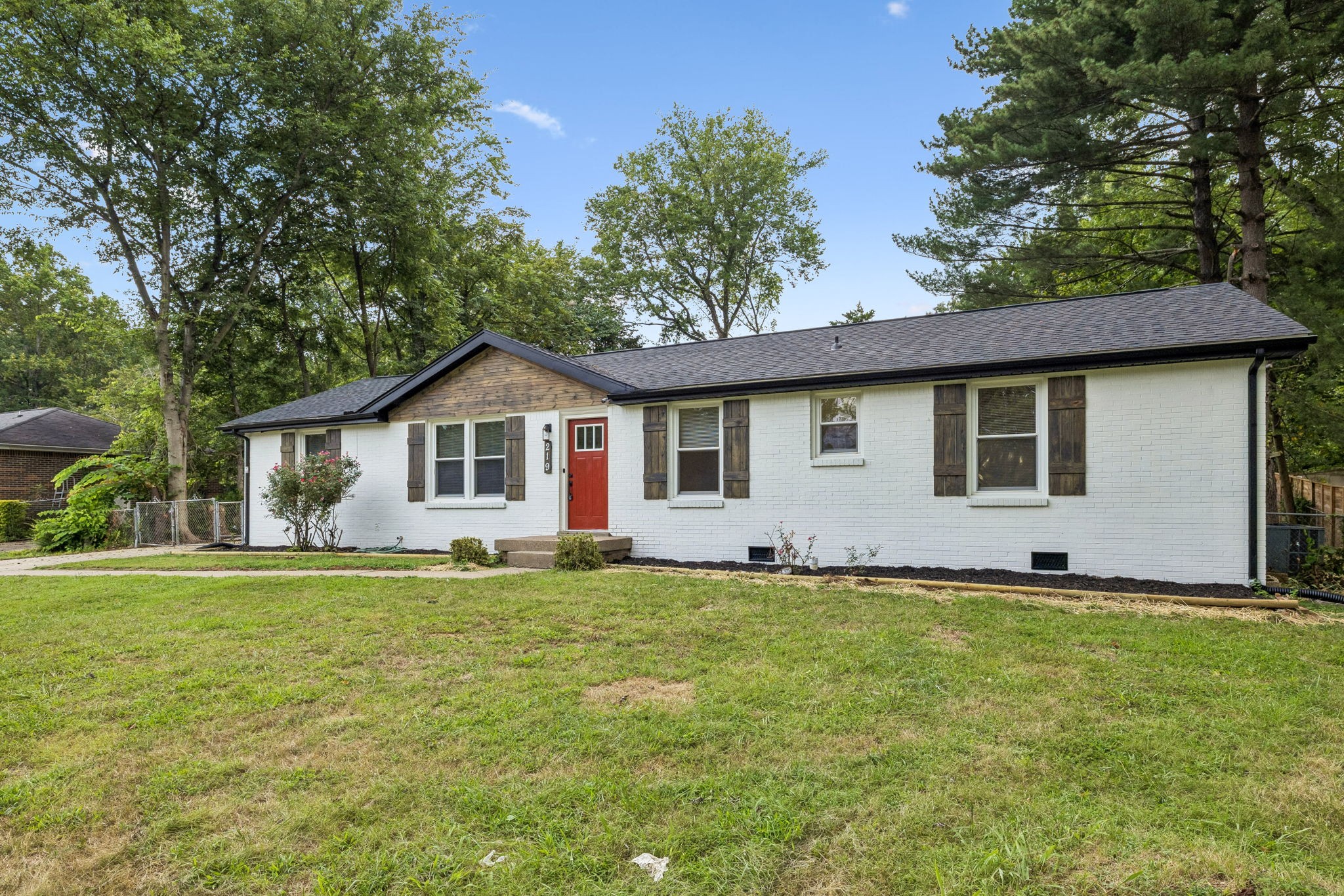 219 Morningside Dr
