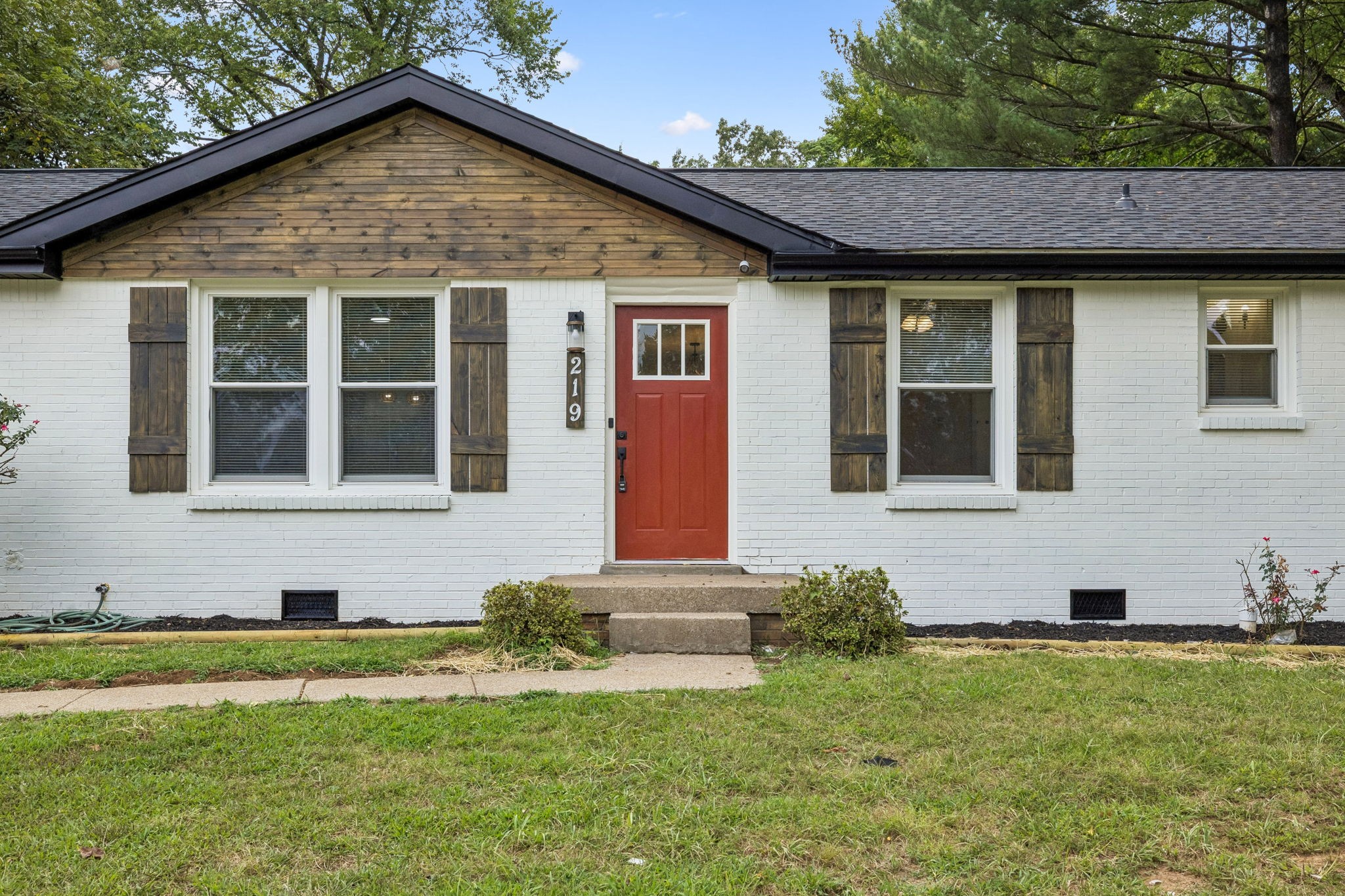 219 Morningside Dr