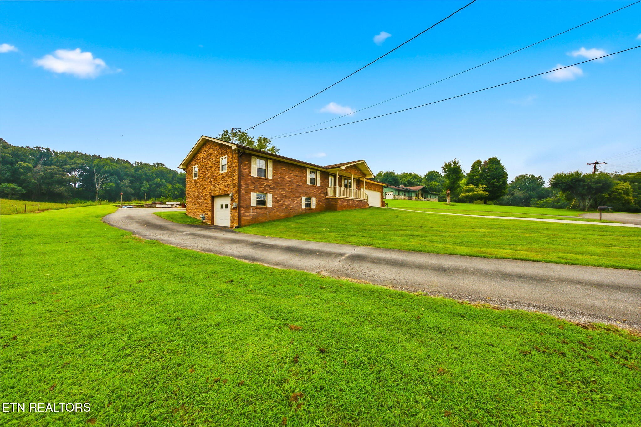 208 Overlook Drive
