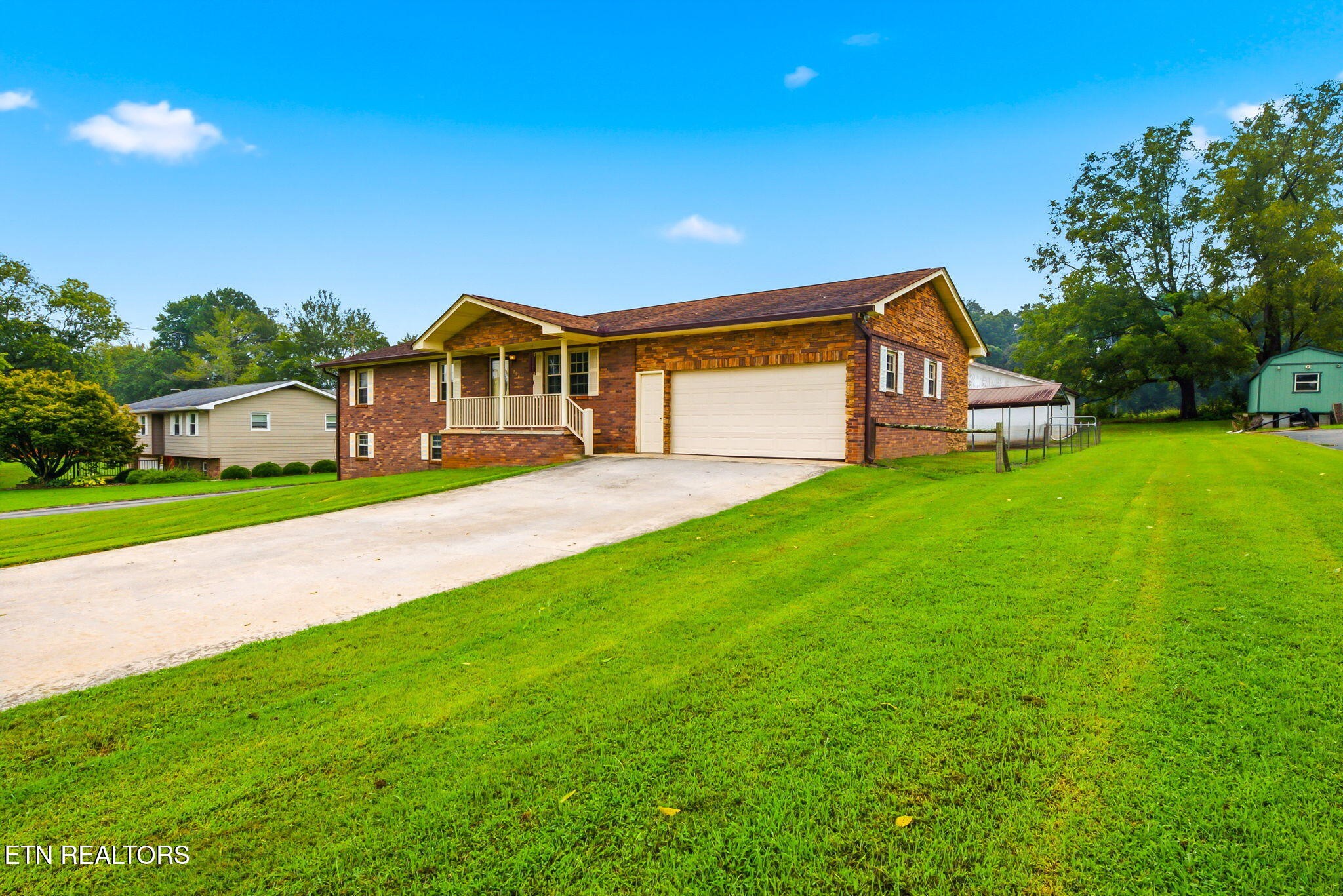 208 Overlook Drive