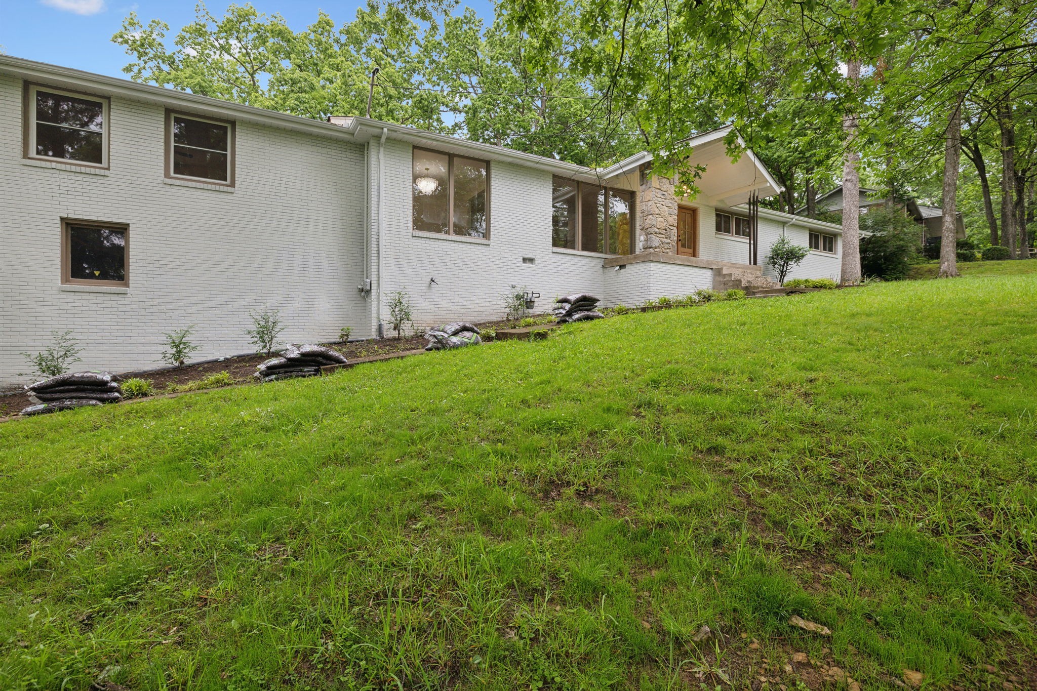 909 Plateau Pkwy