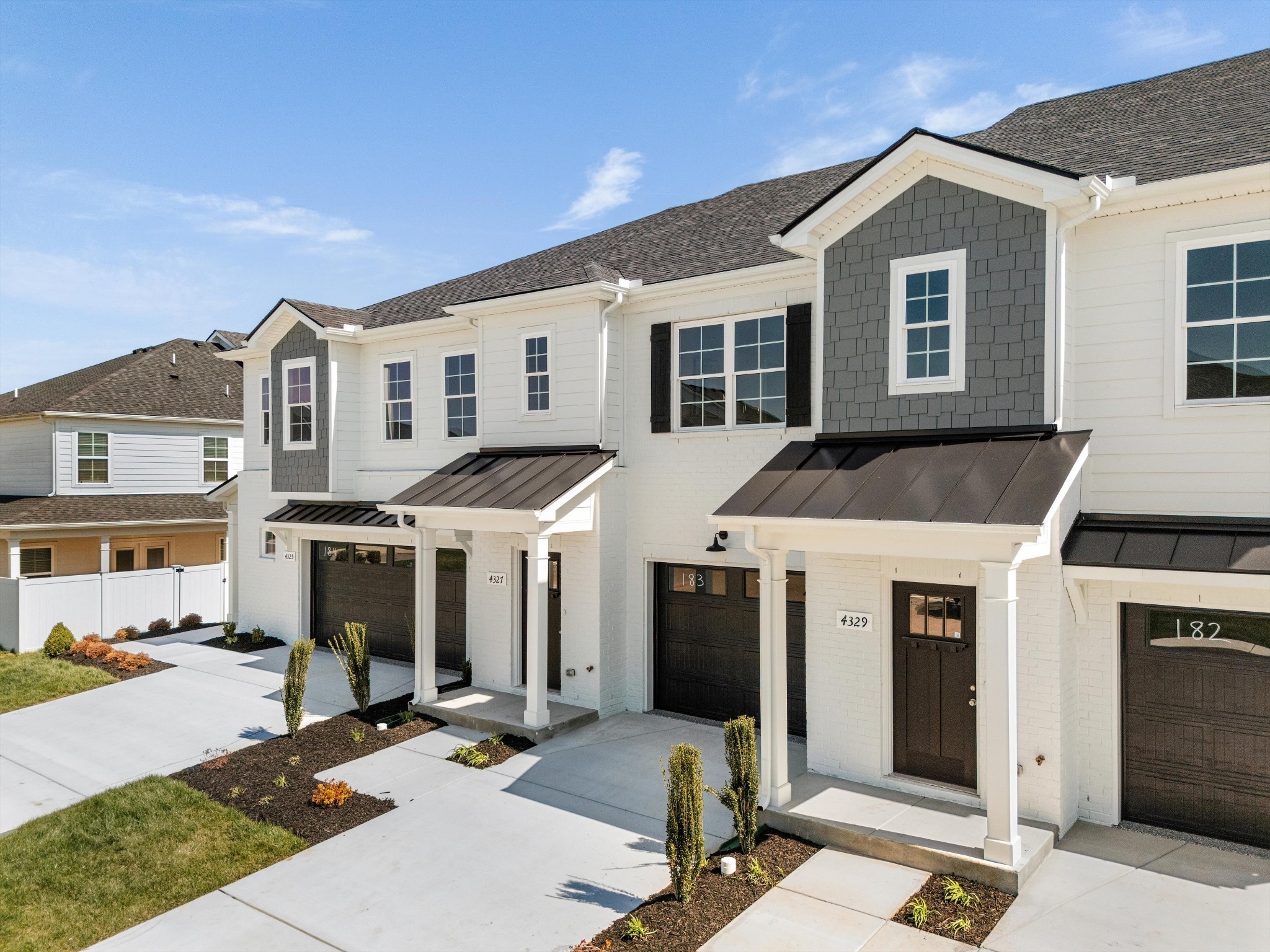 4329 Calusa Dr