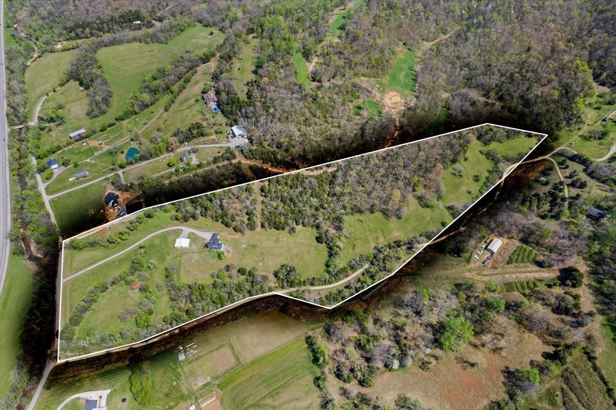 216 Old Wolf Hill Rd