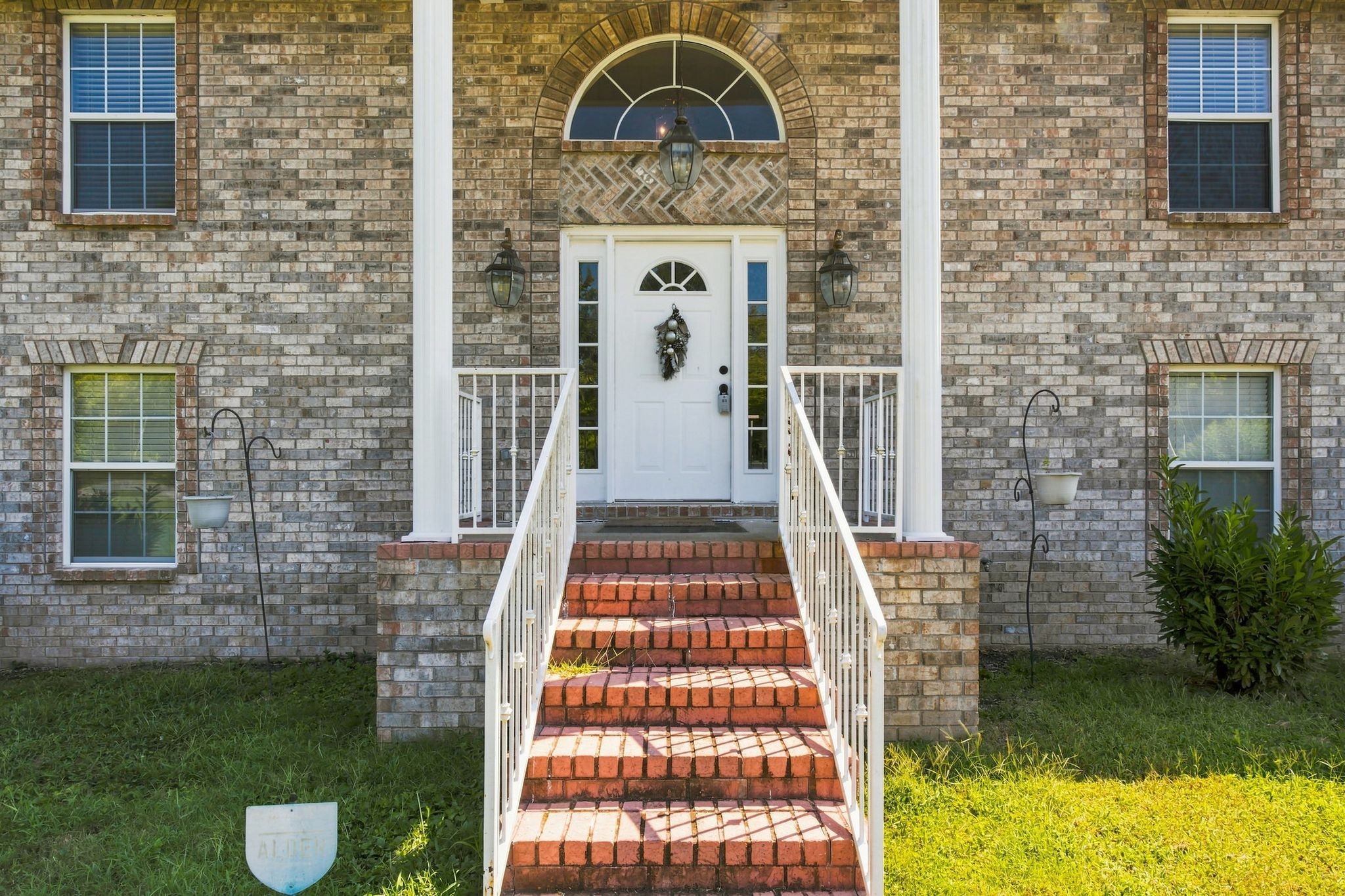 1098 Williamson Rd