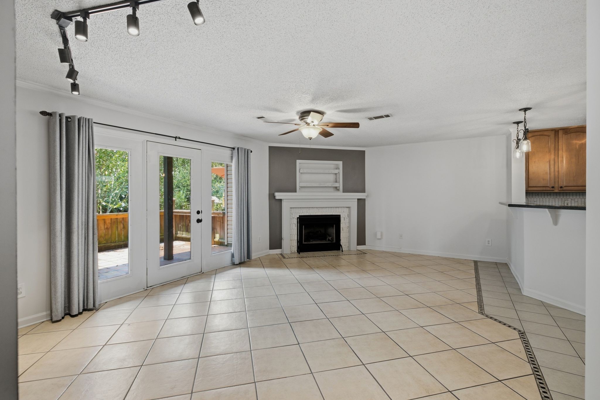 1809 Brockton Pl