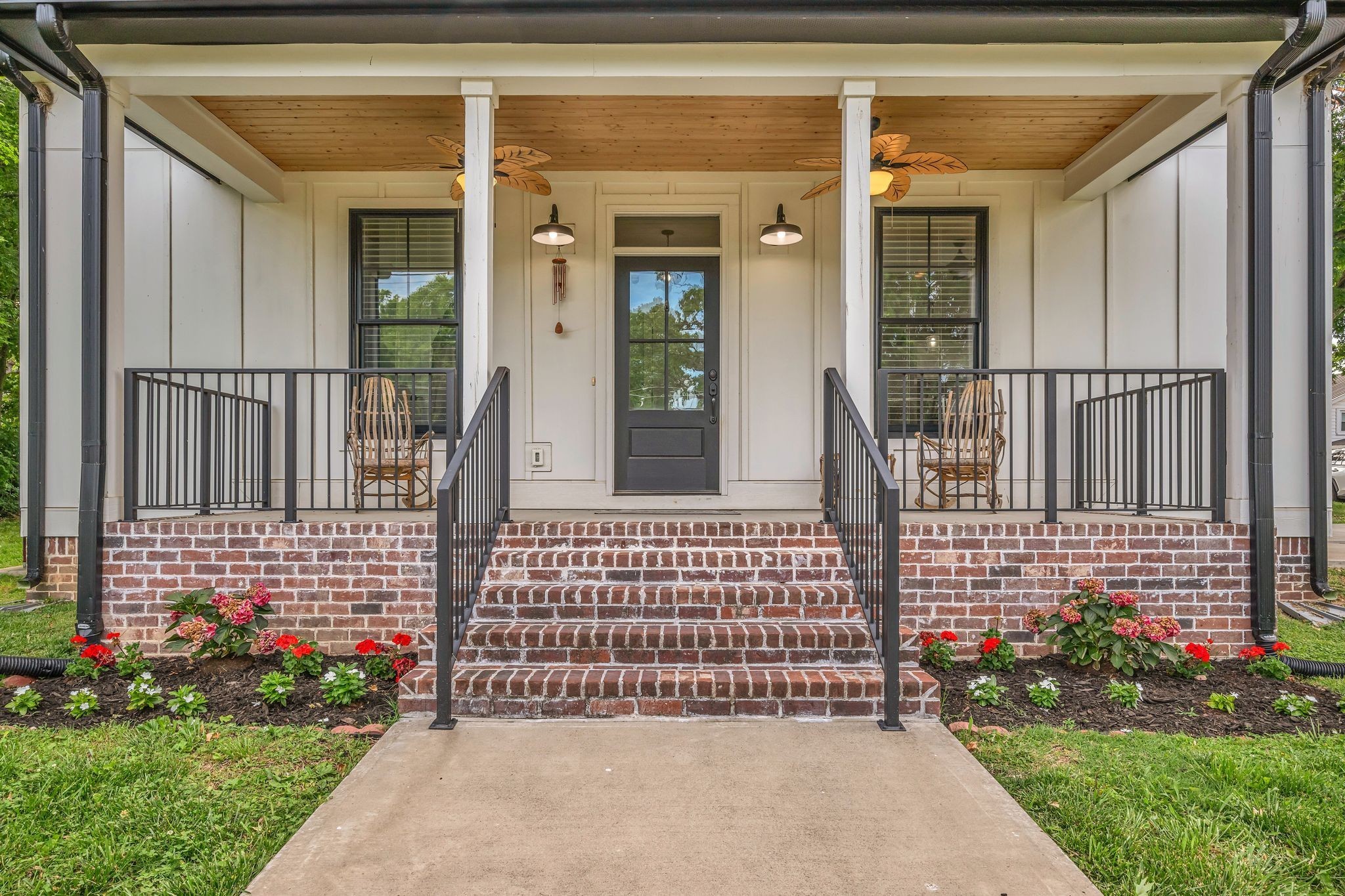 219 McCreary Heights