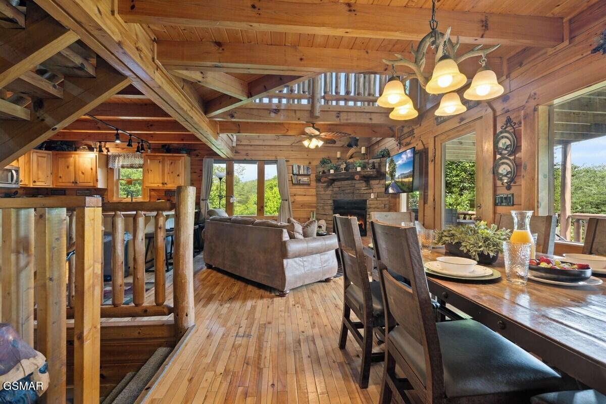 1409 Zachary Thomas Lane