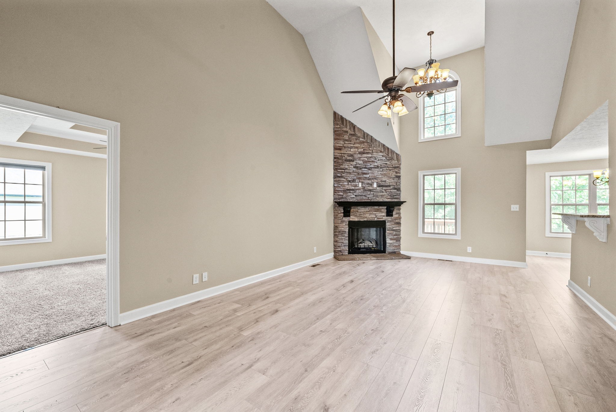 636 Fox Hound Dr