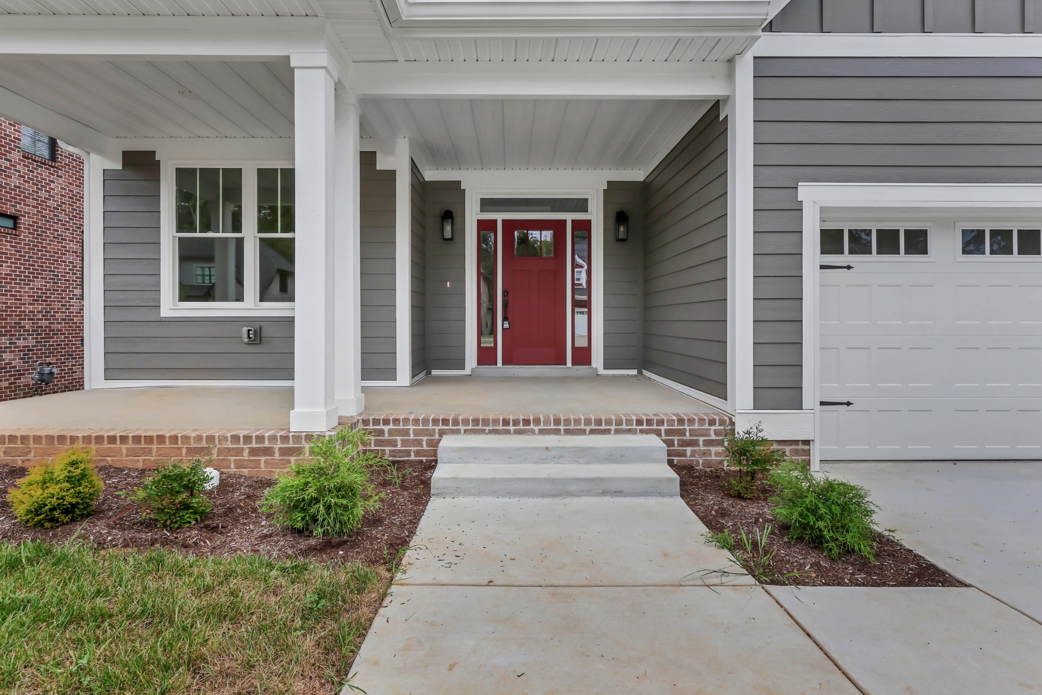 229 Birnam Wood Trce