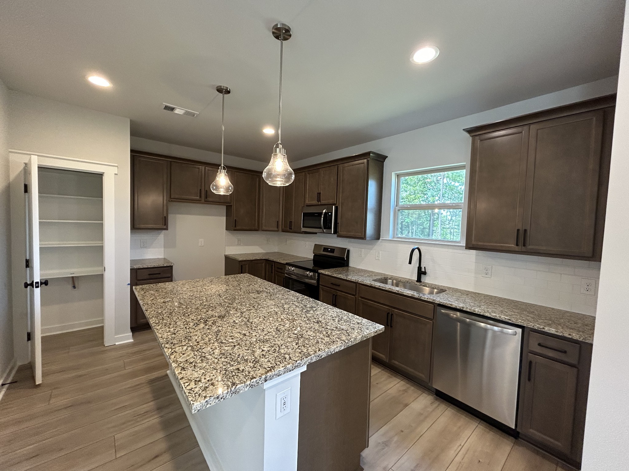 108 Florence Cove