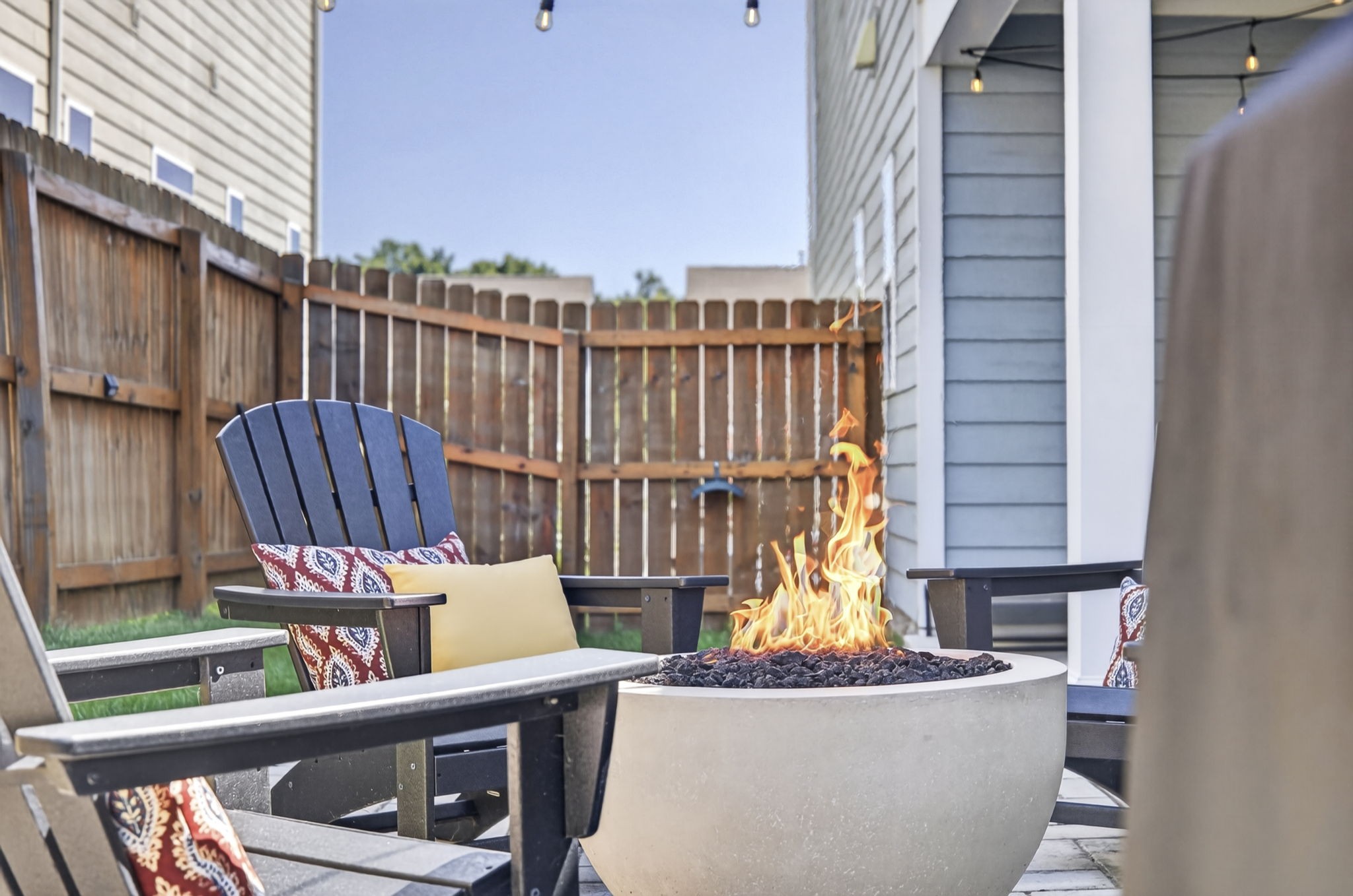 8109 Warbler Way