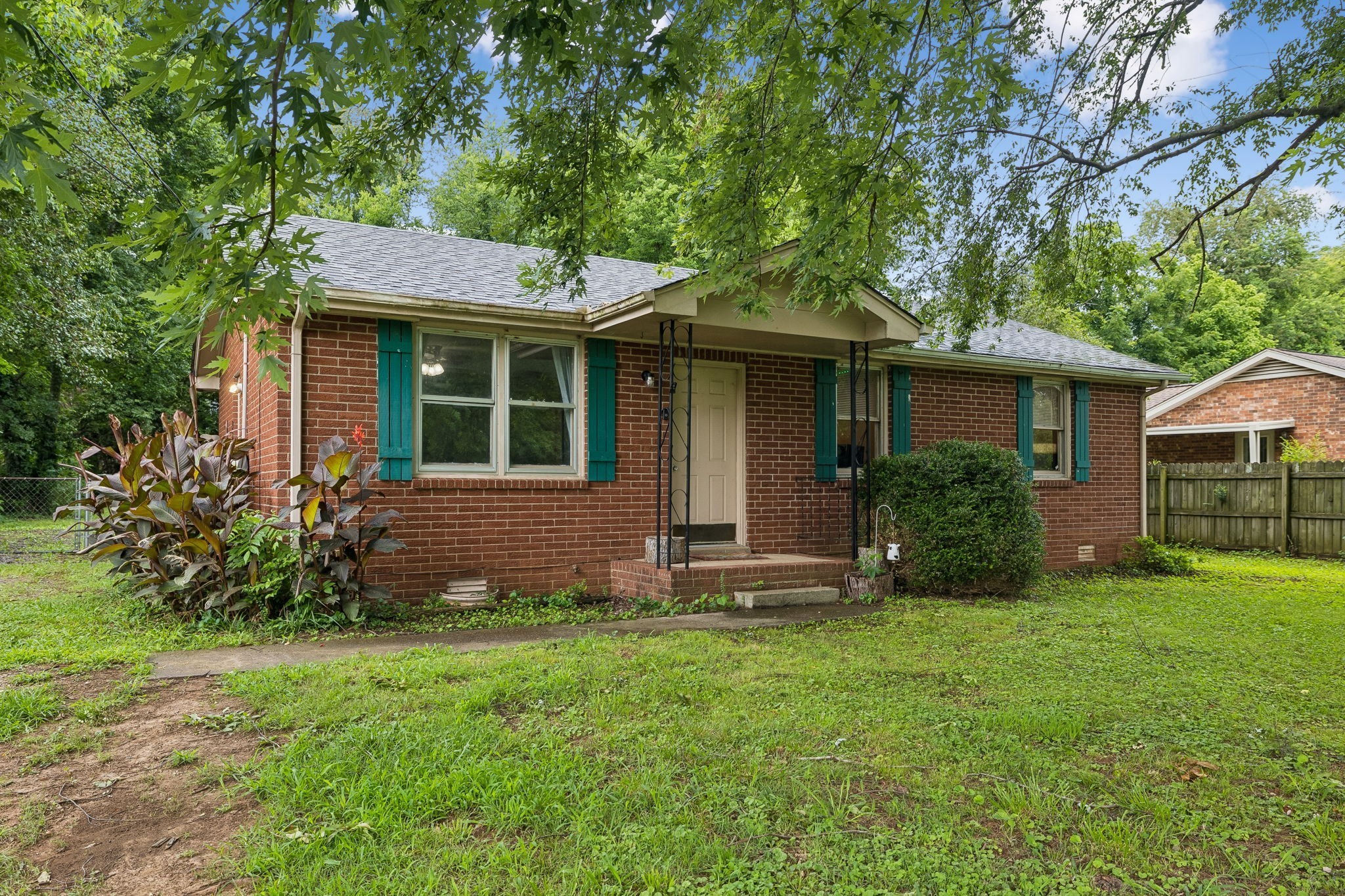 109 Red Berry Rd