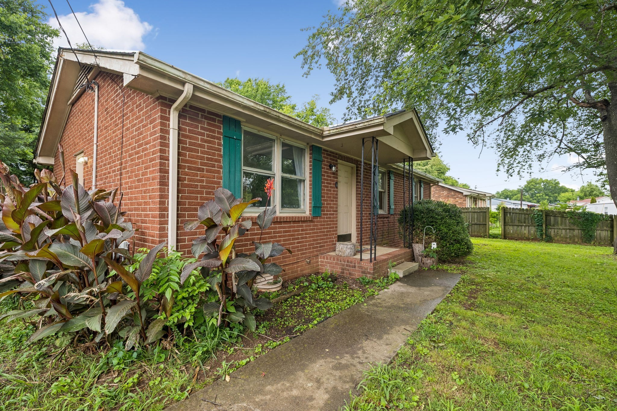 109 Red Berry Rd